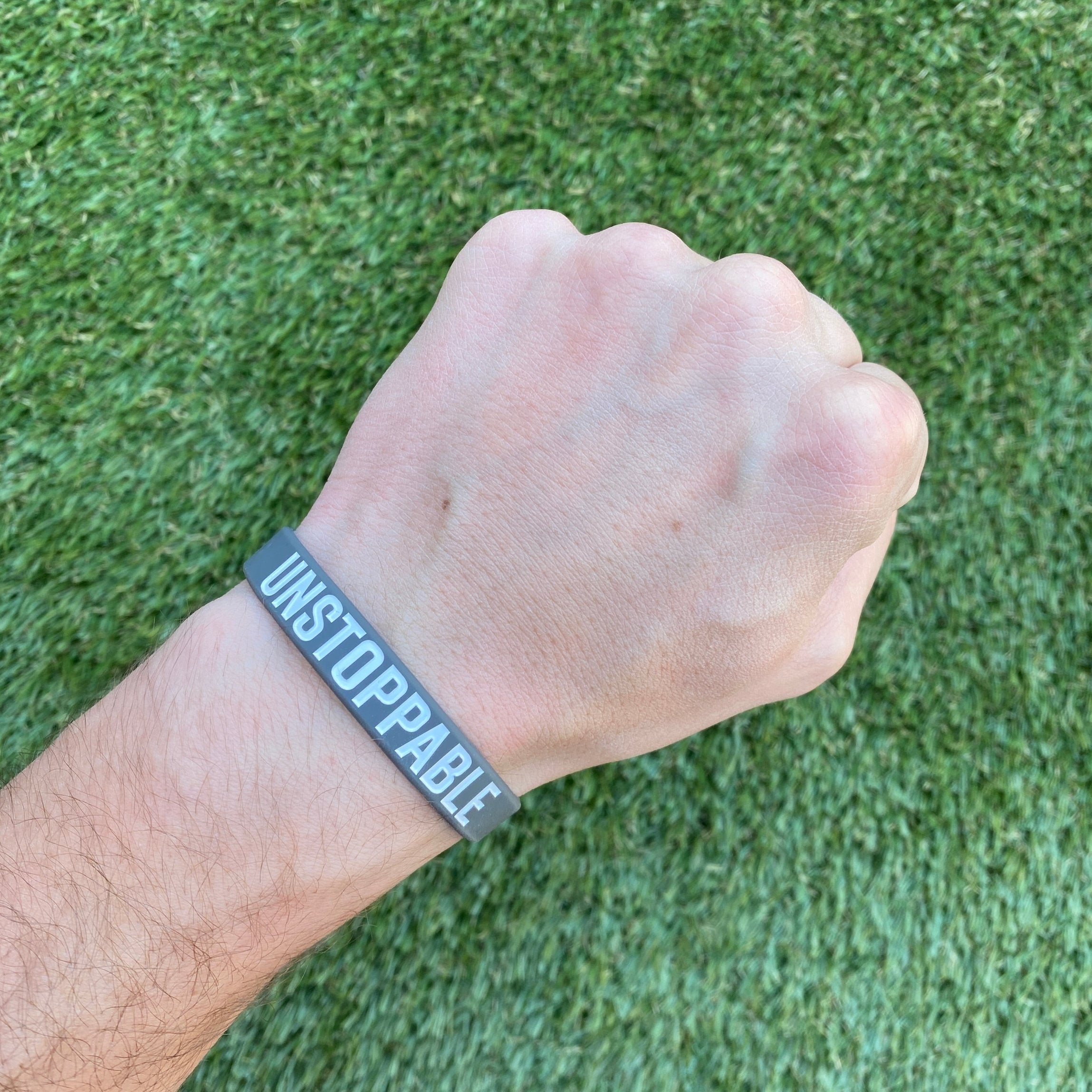 UNSTOPPABLE Motivational Wristbands - Inspirational Silicone Bracelets for Men & Women - Perfect for Workouts, Sports & Daily Motivation