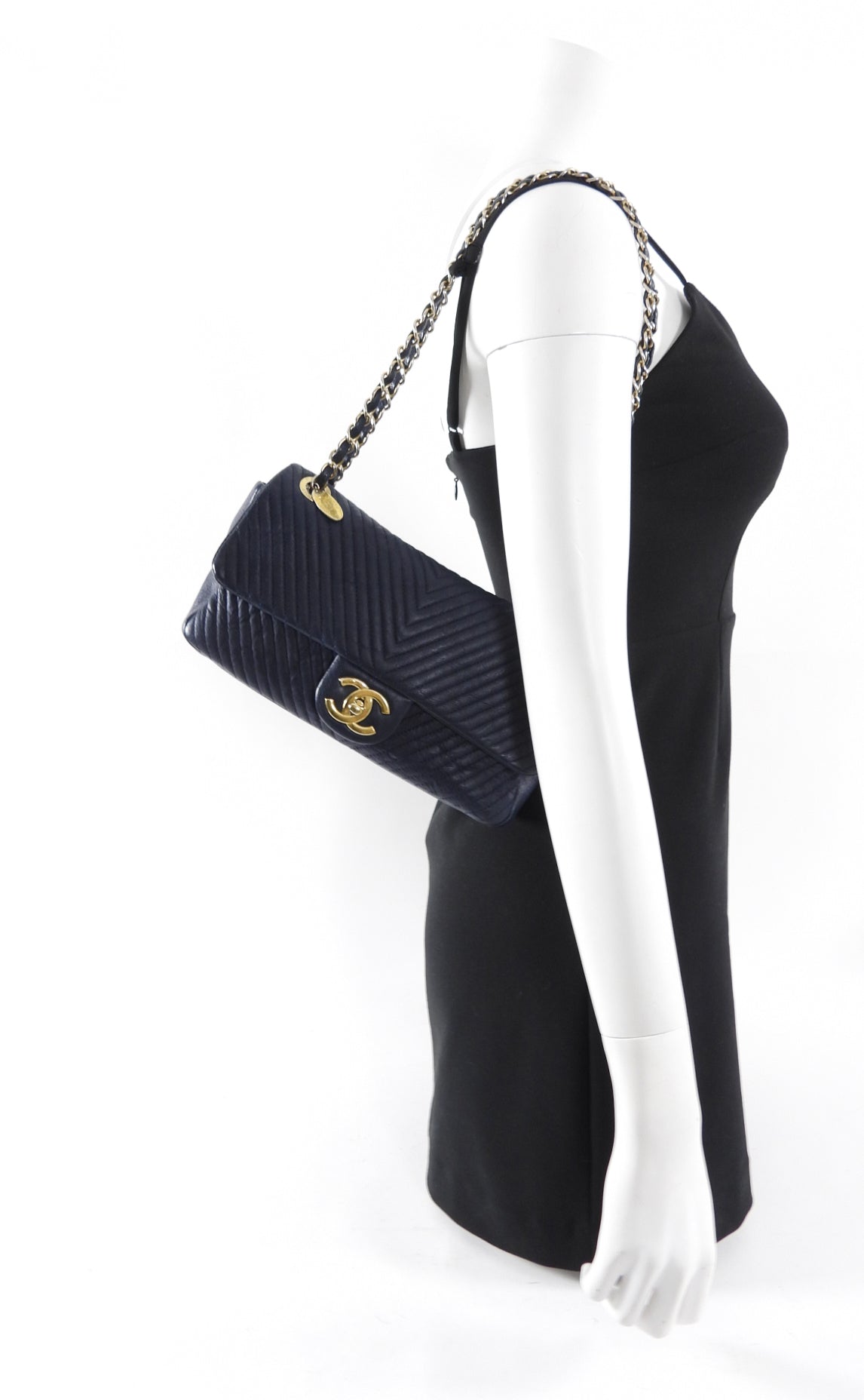 Chanel Chevron Quilted Small Flap Bag in Navy Blue - Luxury Crossbody Purse for Women, Perfect for Date Night & Evening Events