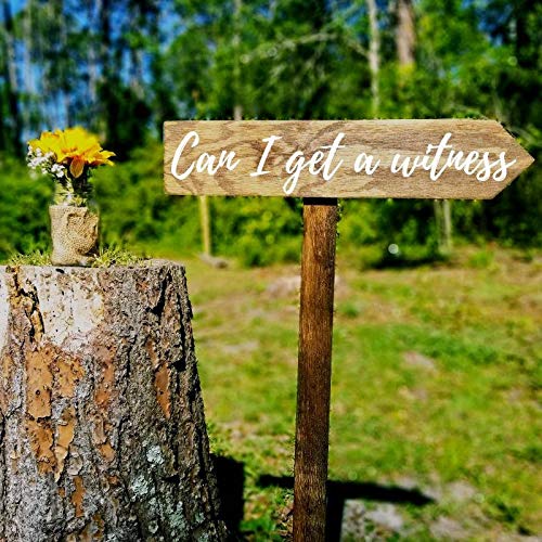 Funny Wedding Road Sign - 'Can I Get a Witness?' Arrow Directional Sign for Outdoor Weddings & Events - Perfect for Wedding Aisle, Reception Entrance, and Photo Backdrops