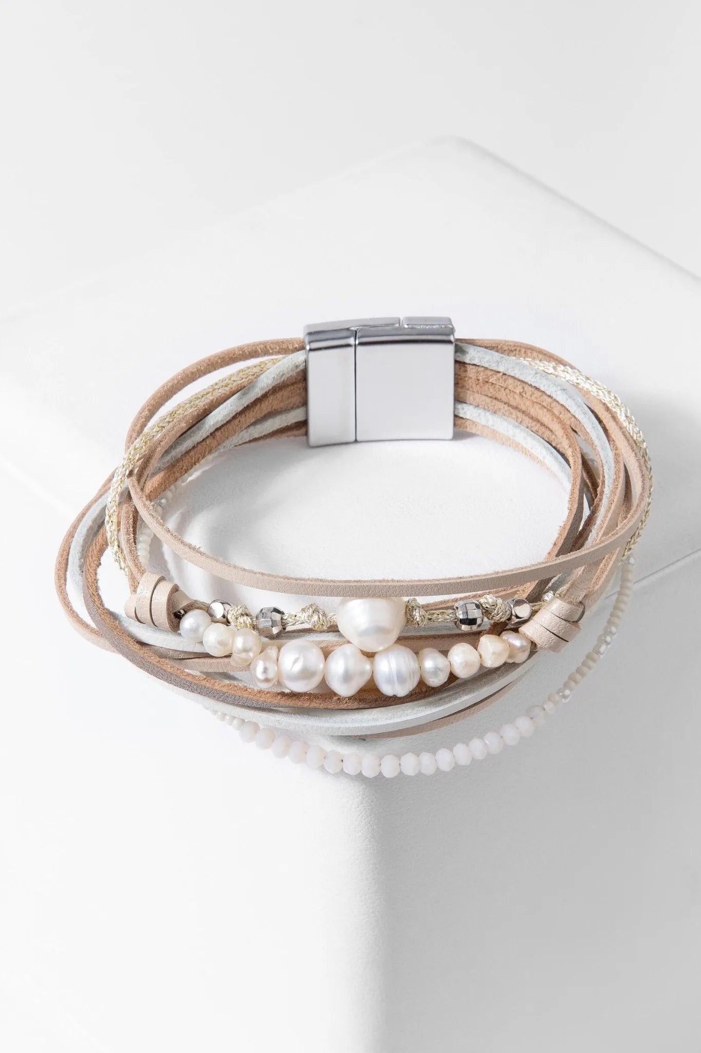 Elegant Leather Pearl Beaded Multi-Strand Bracelet for Women - Perfect for Weddings, Parties & Everyday Fashion Accessories