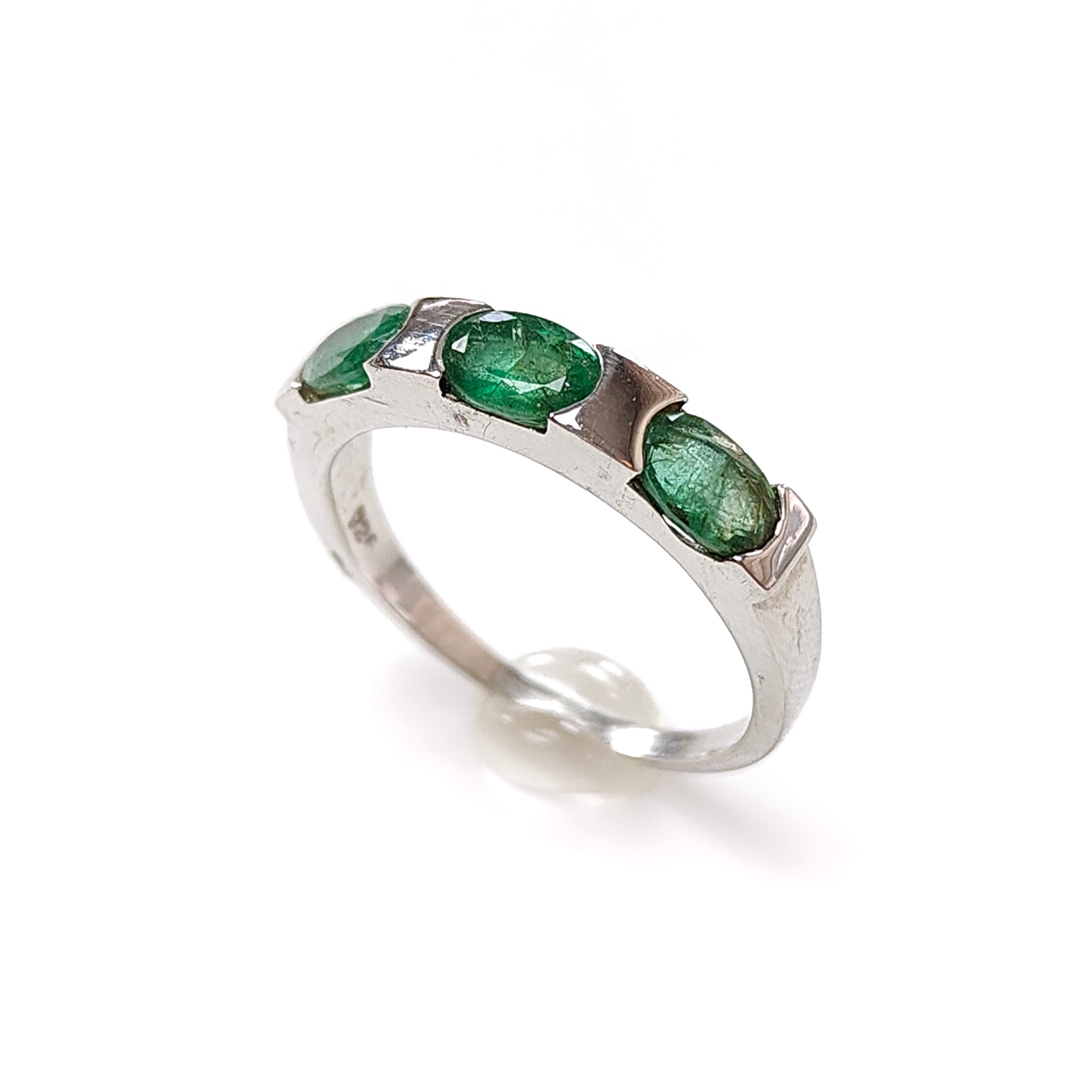 Natural Untreated Emerald Faceted Silver Ring - 2.88gms Oval Cut 925 Sterling Silver Bezel Set Ring Size 7.5 US | Elegant Jewelry for Women, Perfect Gift for Anniversary, Birthday & Special Occasions