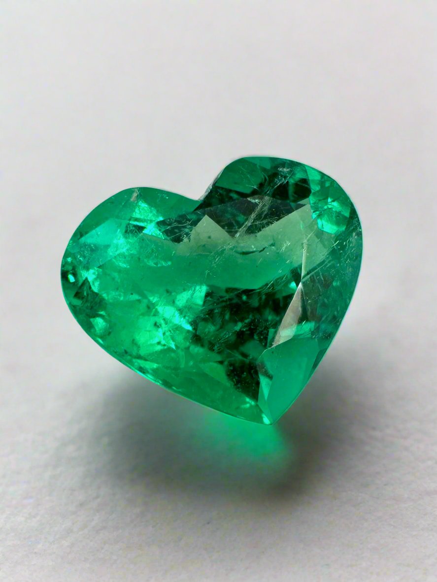 4.92 Carat 11x13mm AAA+ Vivid Green Natural Colombian Loose Emerald Heart Cut Gemstone for Jewelry Making & Engagement Rings