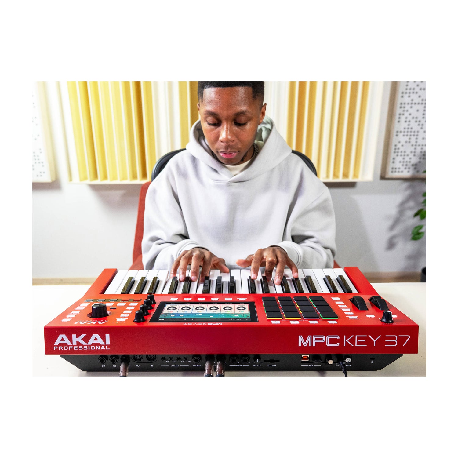 Akai Professional MPC Key 37 Standalone Music Production Controller Keyboard - Perfect for Beat Making, Music Creation & Studio Production