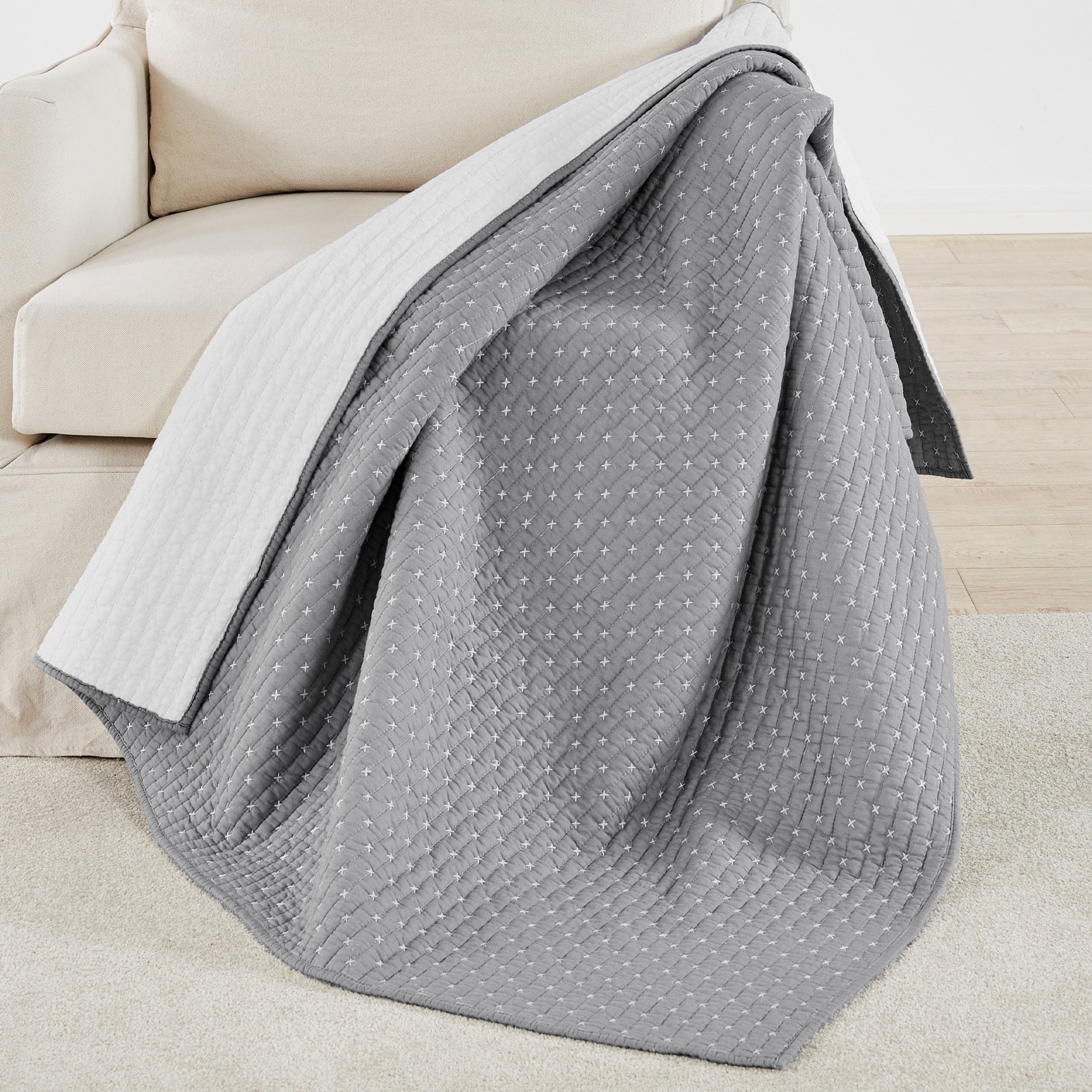Handmade Cross Stitch Quilted Throw Blanket - Cozy Soft Bedspread for Sofa, Bed & Couch - Perfect for Winter Warmth, Home Decor & Gift Giving