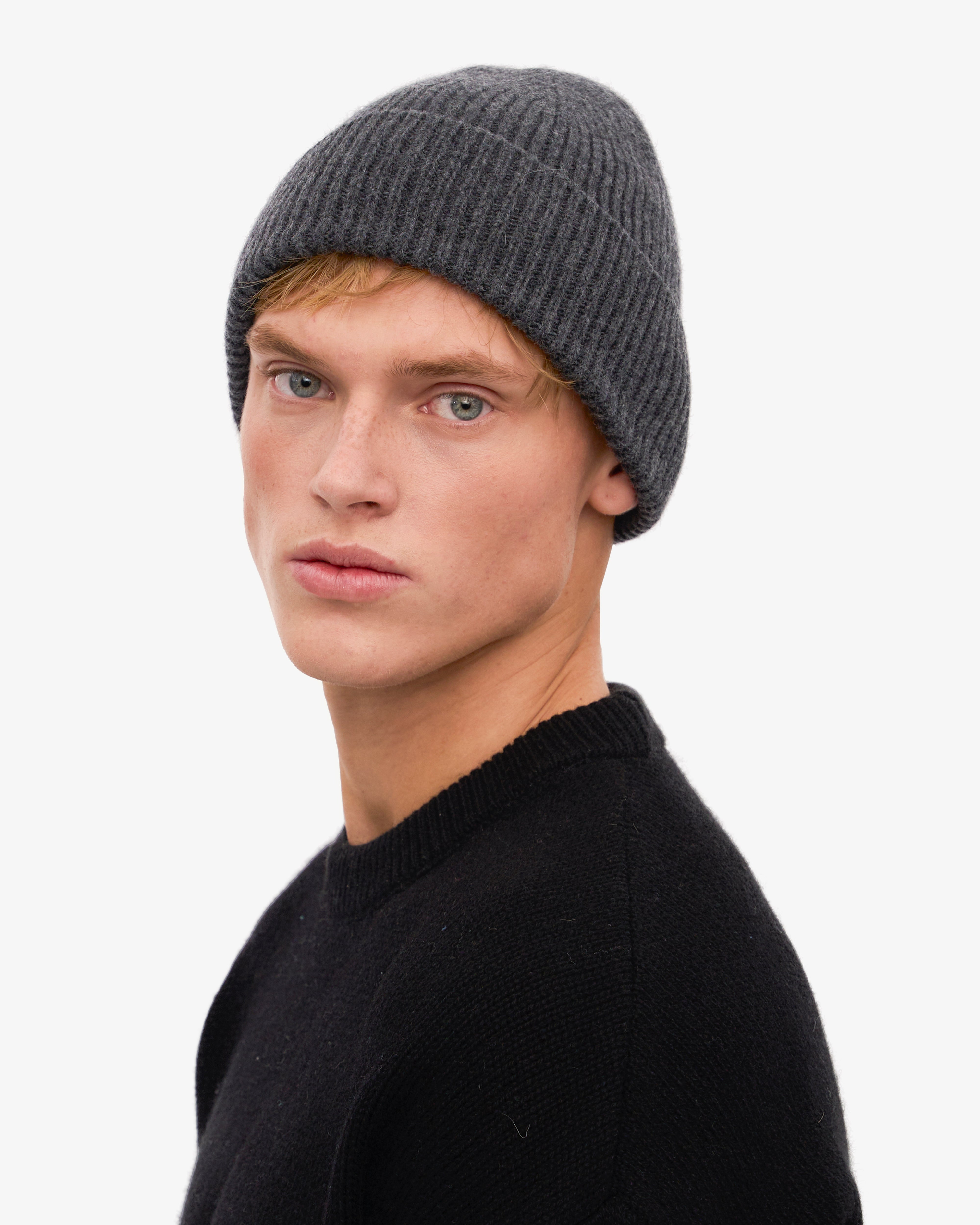 Premium Merino Wool Beanie for Men & Women - Soft Warm Winter Hat in Lava Grey - Perfect for Skiing, Hiking & Outdoor Activities