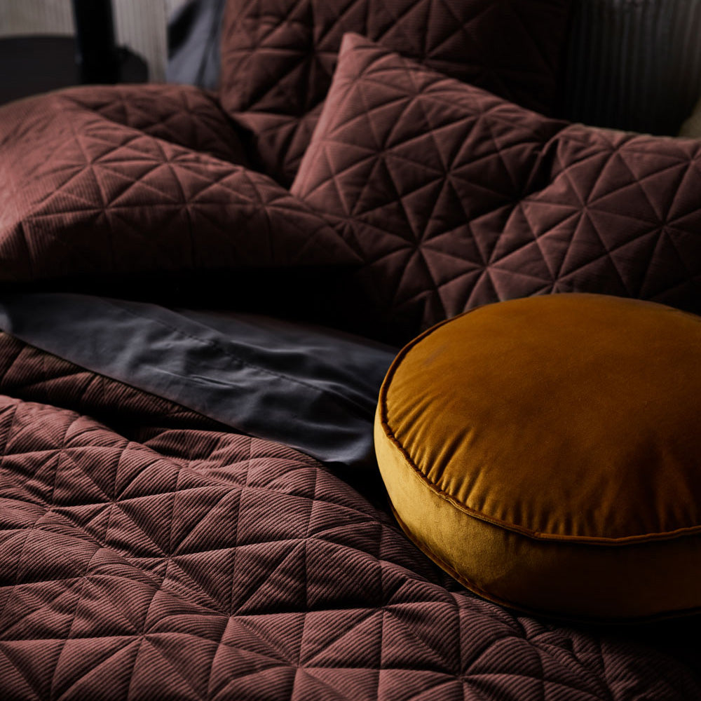 Premium Heath Chocolate Quilt Cover Set - Soft Single Bedding Set for Cozy Sleep | Perfect for Guest Rooms, Dorms & Teen Bedrooms