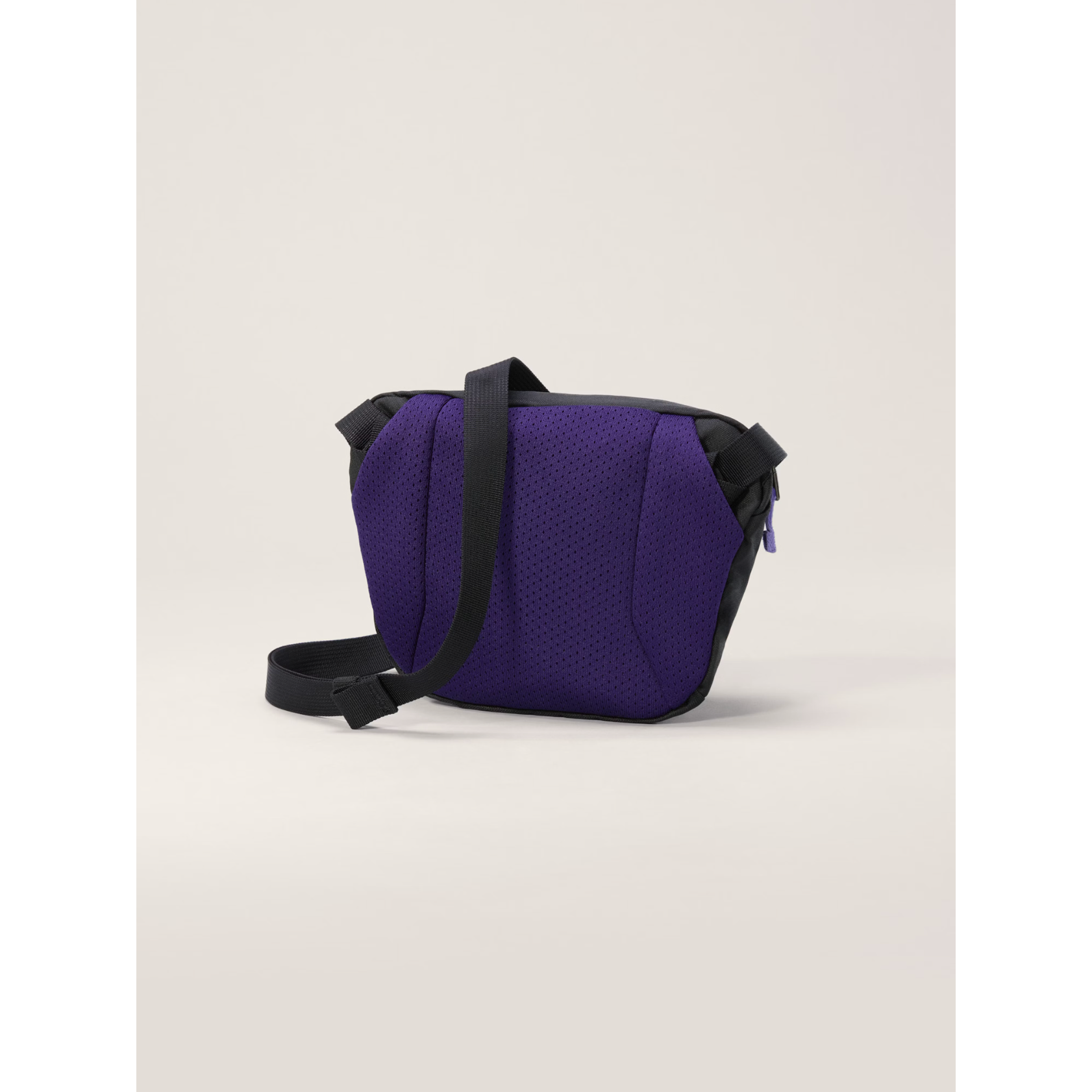 Arc'teryx Mantis 1 Waist Pack - Lightweight & Durable Fanny Pack for Hiking, Travel & Everyday Use | Water-Resistant & Adjustable Belt | Perfect for Outdoor Adventures & Commuting