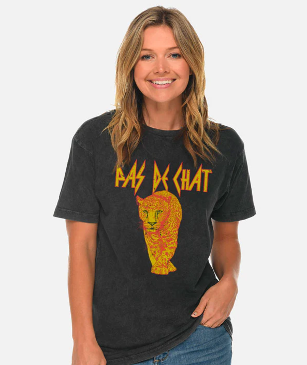 Pas De Chat Vintage T-Shirt - Retro Dance Graphic Tee for Ballet & Dance Lovers - Perfect for Dance Classes, Performances & Casual Wear