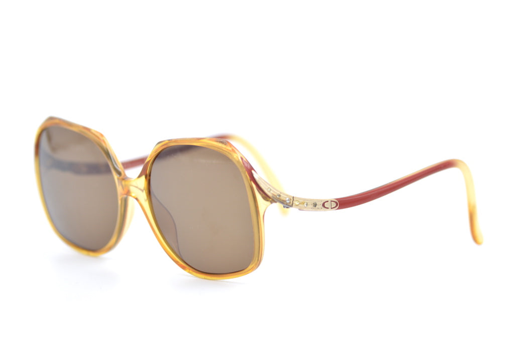 Christian Dior 2271 30 Sunglasses - Luxury Designer Shades for Women | UV Protection & Fashion Statement | Perfect for Beach, Driving & Outdoor Activities