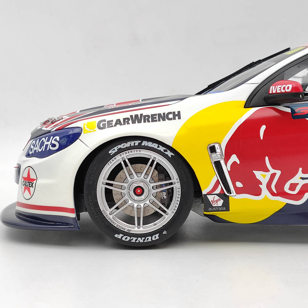 1/12 Scale Red Bull Racing Team Holden VF Commodore V8 2017 Sandown 500 Resin Model Car - Collectible Diecast Racing Toy Gift for Fans & Enthusiasts - Perfect for Display, Racing Collections & Motorsport Decor