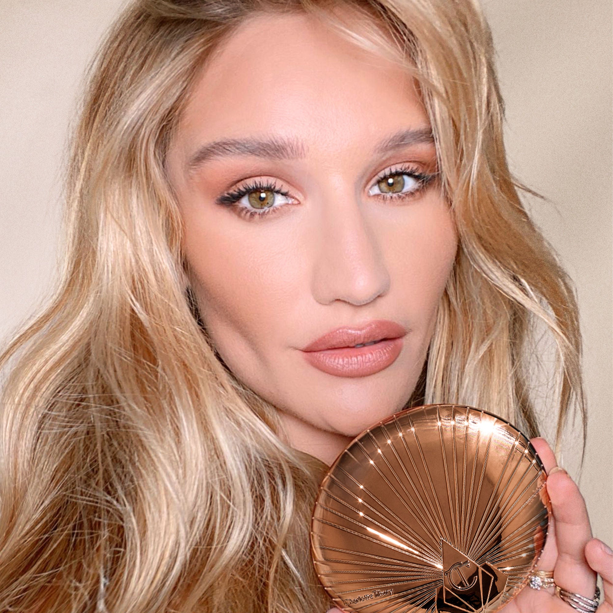 Professional Airbrush Bronzer Kit for Flawless Tanning - Perfect for Makeup Artists & Self-Tanning at Home, Salon, or Special Events