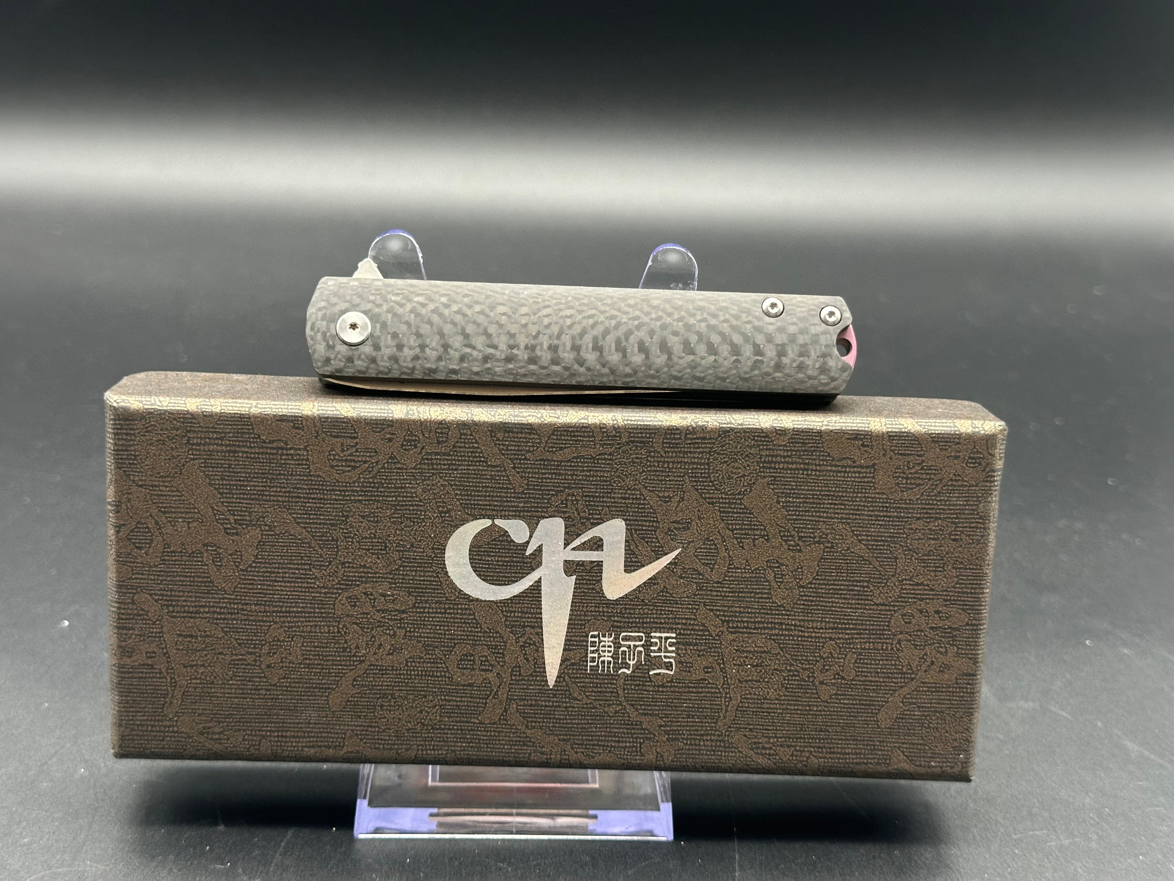 CH Knives 3513S Folding Pocket Knife - M390 Steel Blade, Carbon Fiber Scales, Double Detent Lock | EDC, Outdoor, Camping, Survival, Tactical Use