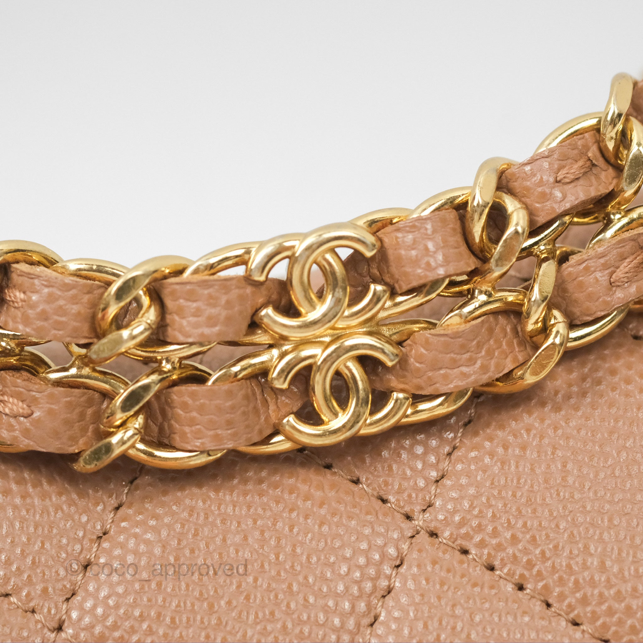 Chanel CC Chain Clutch Bag in Beige Caviar Leather with Gold Hardware - Perfect for Evening Parties & Luxury Events