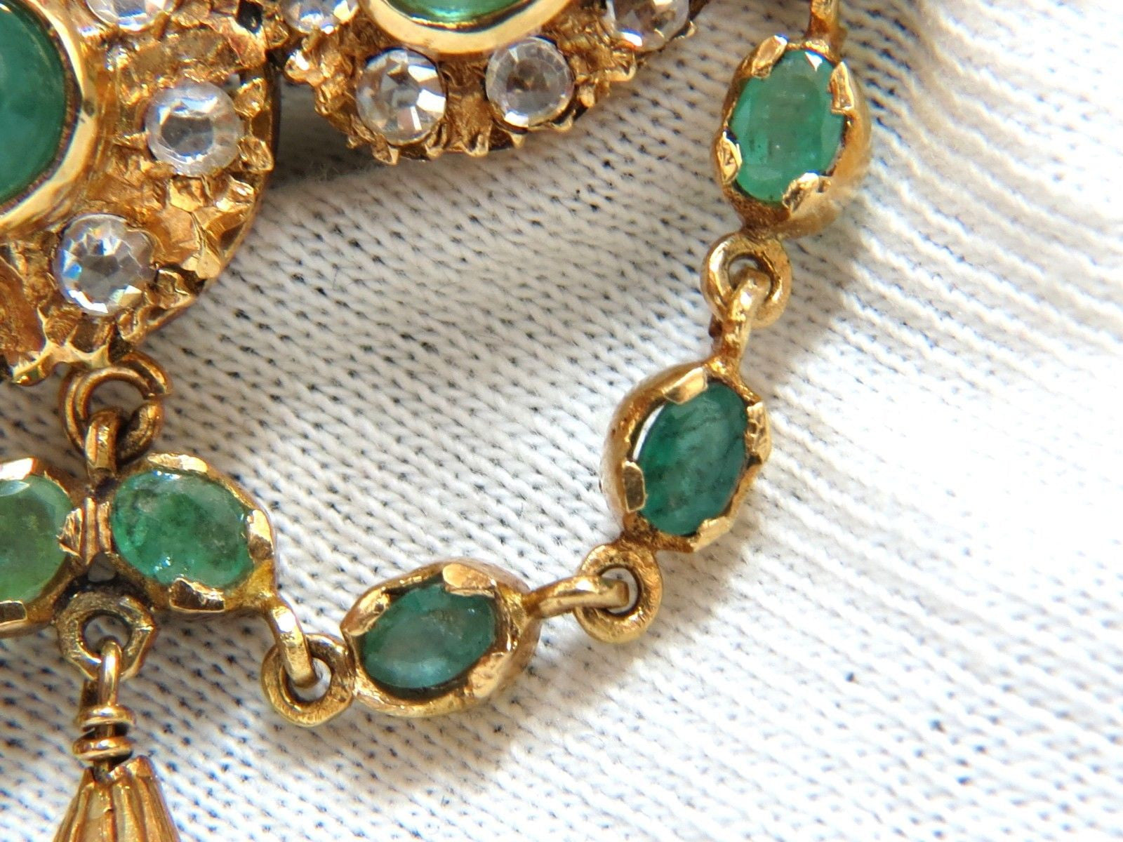 18KT Vintage Natural Emeralds & White Sapphires Medallion Dangle Brooch Pin – Elegant Jewelry for Weddings, Parties & Special Occasions