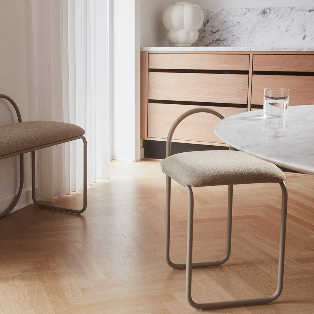 AYTM Angui Chair - Modern Ergonomic Lounge Chair for Living Room, Office & Reading - Comfortable Mid-Century Design with Wooden Legs