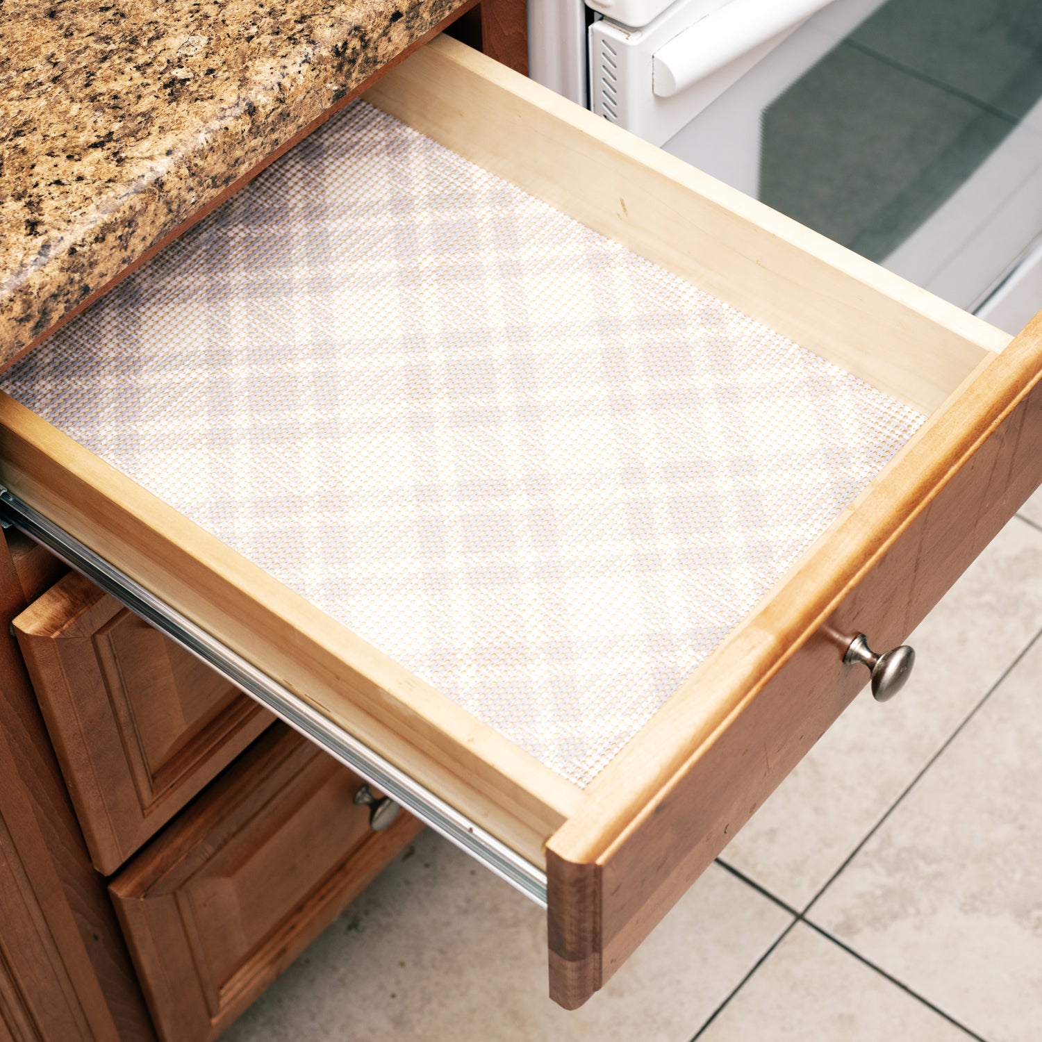 Simple Being Non-Slip Kitchen Shelf Liner - Tartan Pattern 12