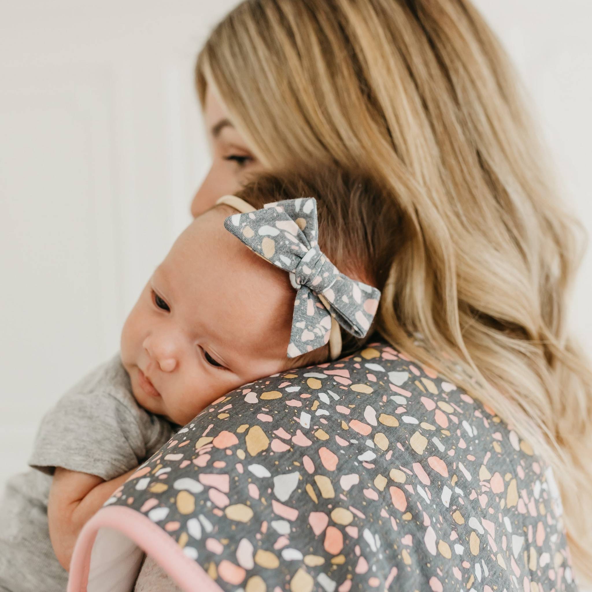 Premium Baby Burp Cloths - Soft & Absorbent 5-Pack for Newborns & Infants - Zella - Perfect for Feeding, Spit-Up & Messy Moments