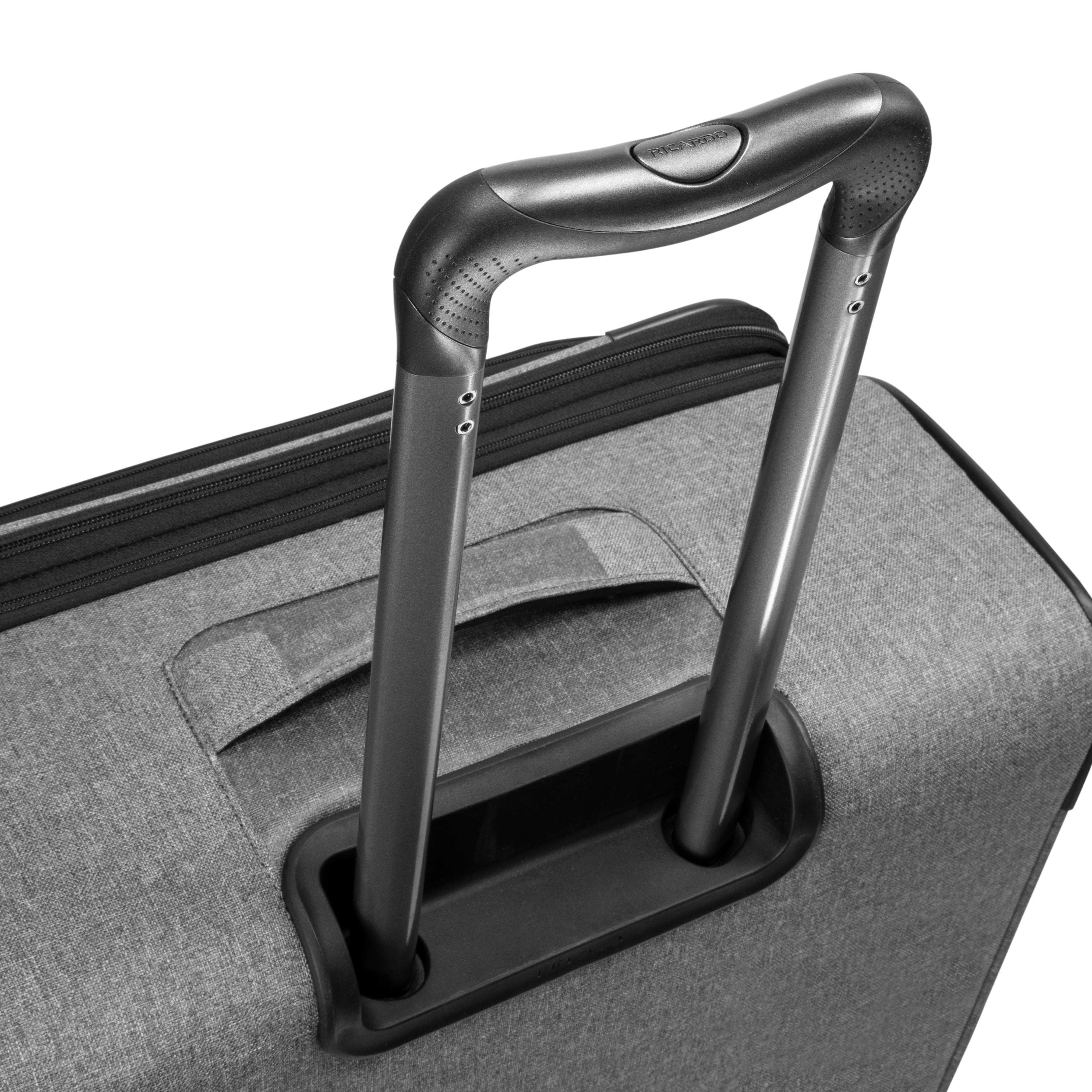 Ricardo Beverly Hills Malibu 3.0 Large Expandable Spinner Luggage - Check In Suitcase for Travel, Business Trips & Vacations | Durable & Stylish Rolling Luggage with Smooth Wheels