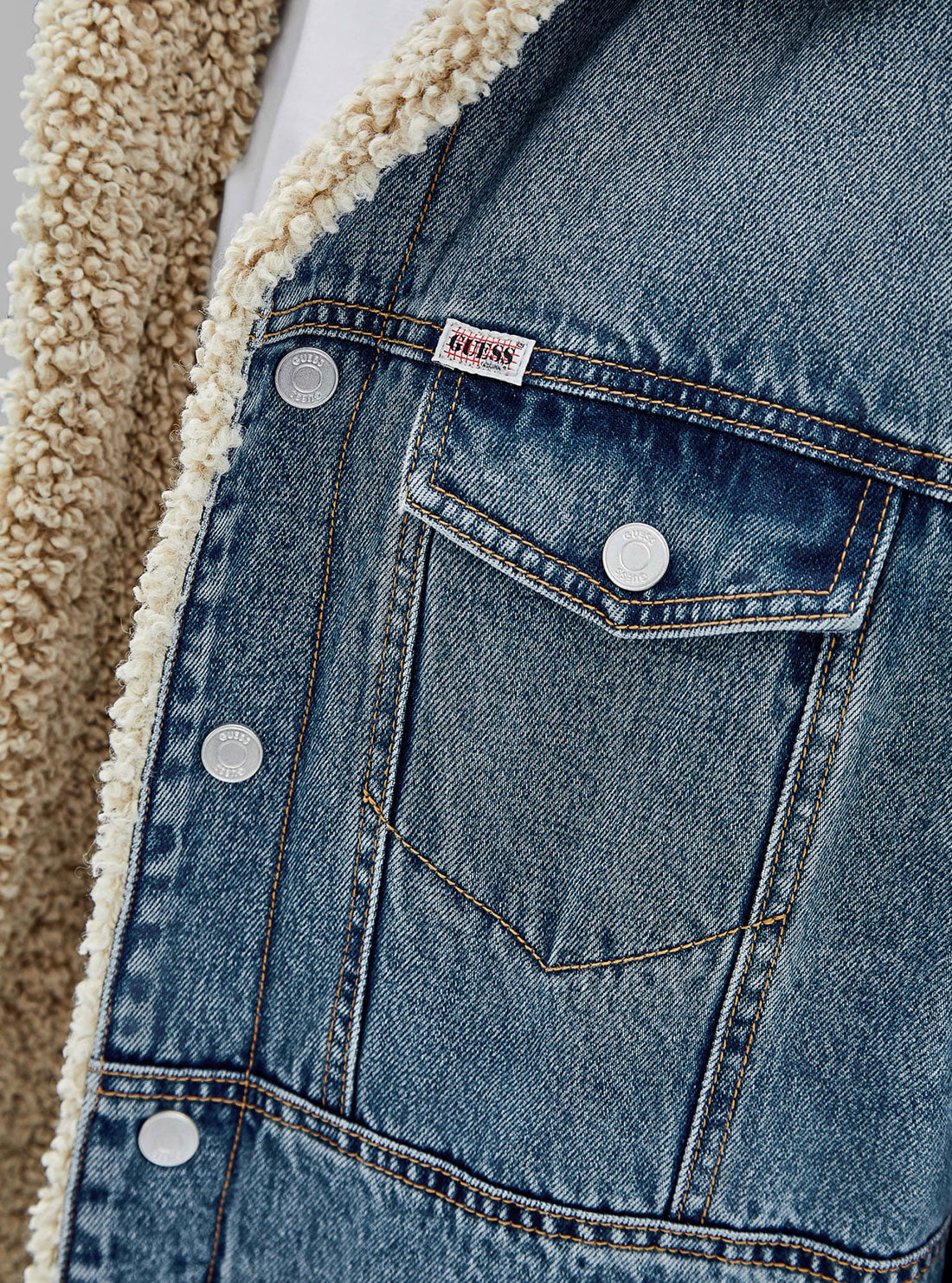 Guess Originals Vintage Blue Denim Jacket for Men - Classic Retro Denim Coat for Casual Wear, Street Style & Everyday Outfits