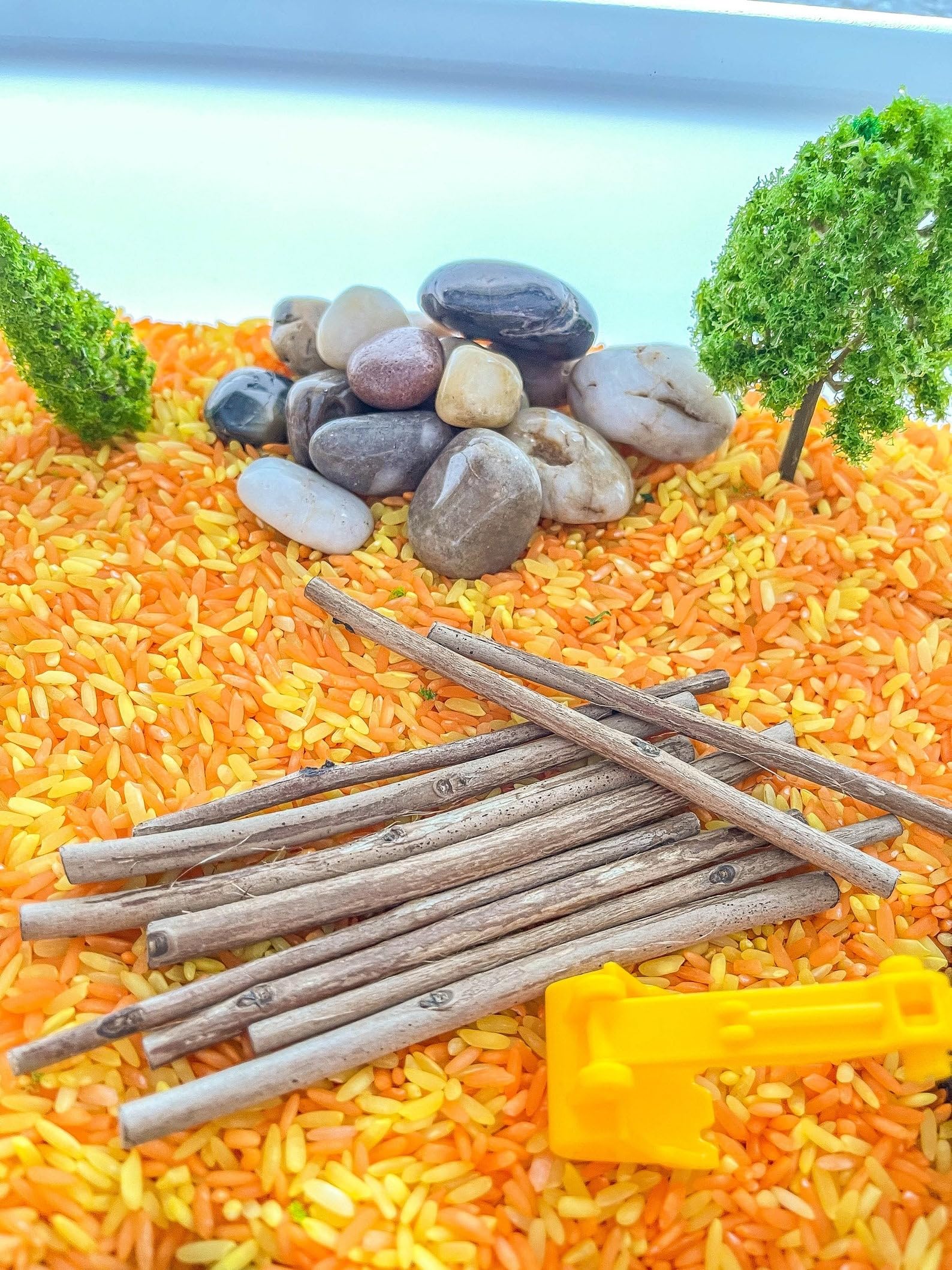 Montessori Sensory Bins for Kids - Construction Themed Sensory Toys for Preschoolers | Toddler Learning Activities, Fine Motor Skills Development & Early Education Play