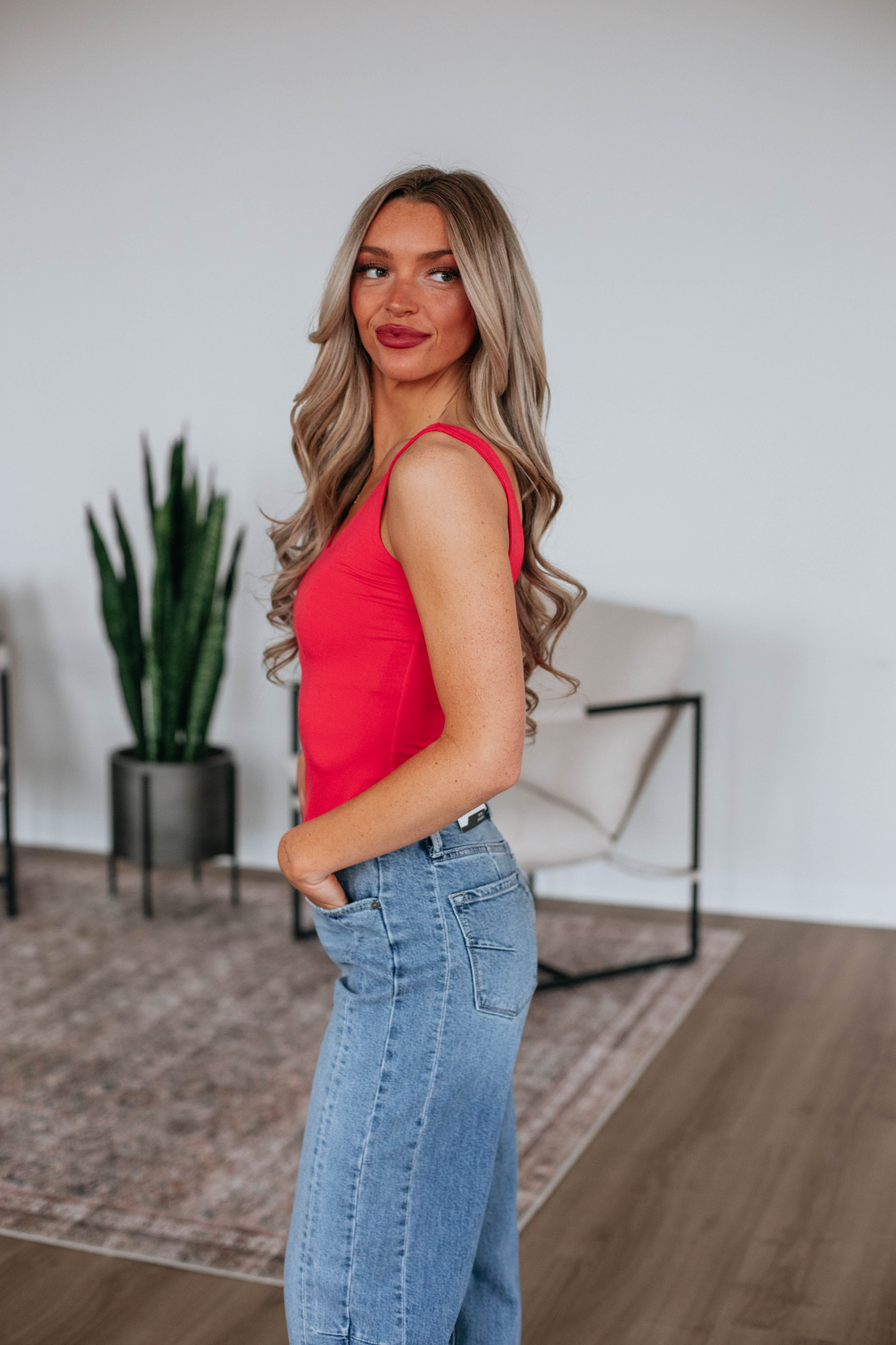 Delta Basic Tank Top for Women - Comfortable Poppy Red Casual Tee - Perfect for Summer, Yoga, and Everyday Wear