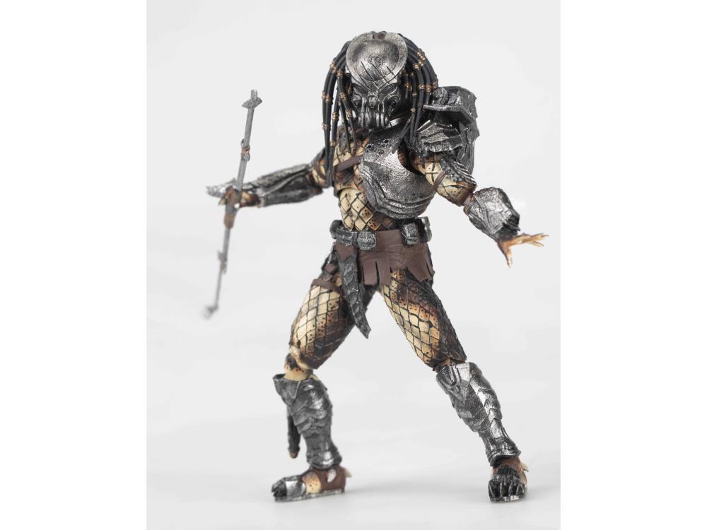 Alien vs Predator Celtic Predator Action Figure - Battle Damaged Collectible for Fans & Display Scenes