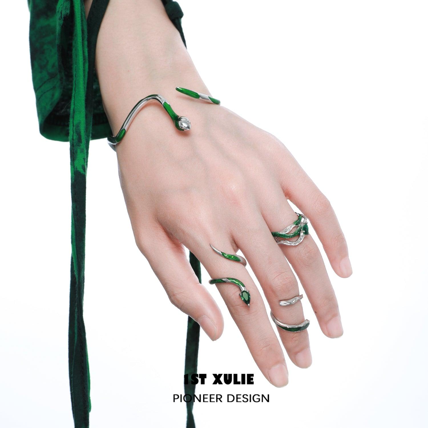 Slytherin House 925 Sterling Silver Adjustable Snake Knuckle Ring for Women & Men - Gothic Jewelry for Halloween, Cosplay, and Harry Potter Fans
