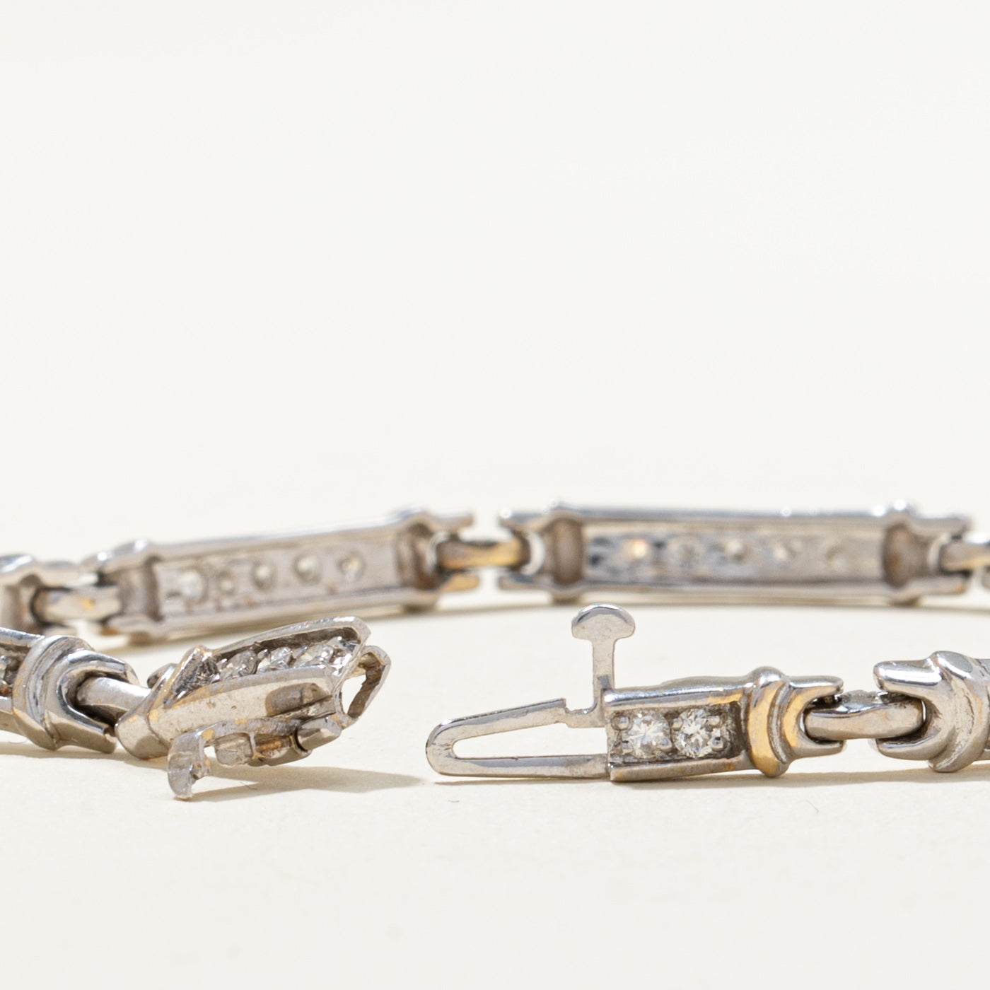 0.94ctw Diamond Bar Link Bracelet for Women - Elegant Tennis Bracelet for Everyday Wear & Special Occasions