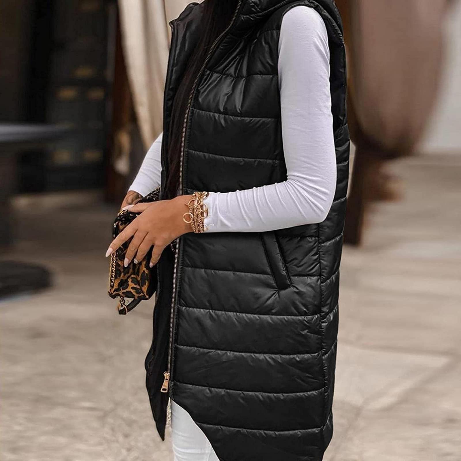 Women's Sleeveless Puffer Vest Jacket with Hood - Lightweight Winter & Fall Outerwear for Layering (2024) | Perfect for Casual Outfits, Streetwear & Cold Weather Fashion