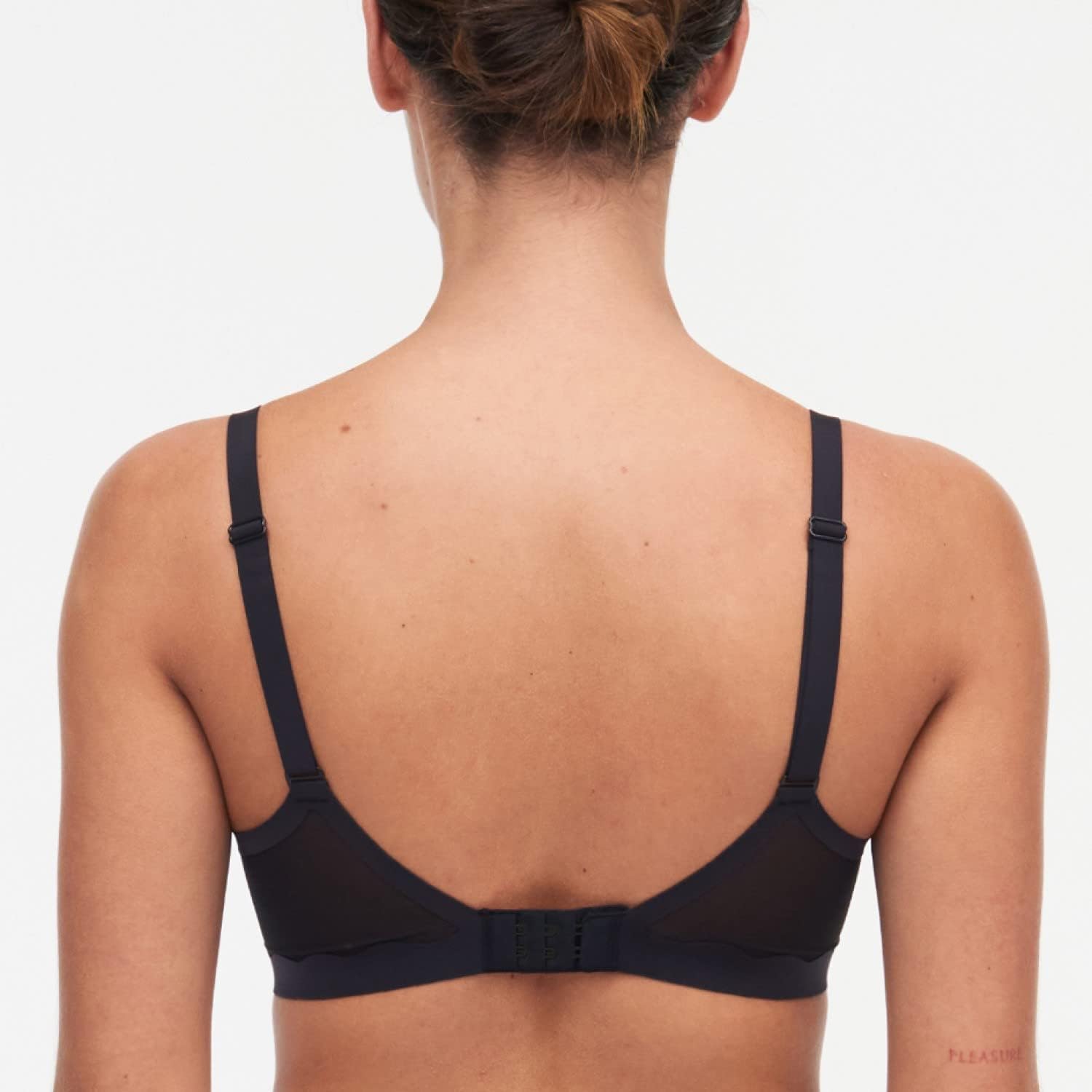 Chantelle Women's Pure Light 3/4 Spacer Bra - Comfortable Wireless T-Shirt Bra with Smoothing Cups | Perfect for Everyday Wear, Work & Casual Outfits
