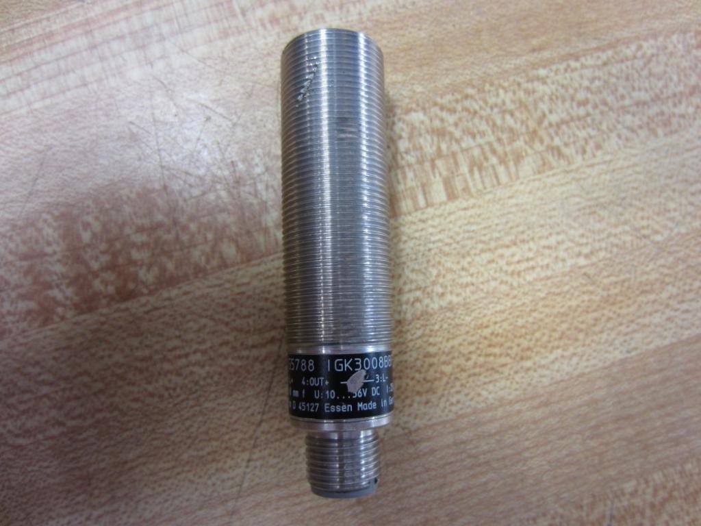 IFM Efector IG5788 Proximity Sensor - IGK3008BBPKG/US-100-DPS for Industrial Automation & Machine Safety | Waterproof, High Precision Detection for Harsh Environments
