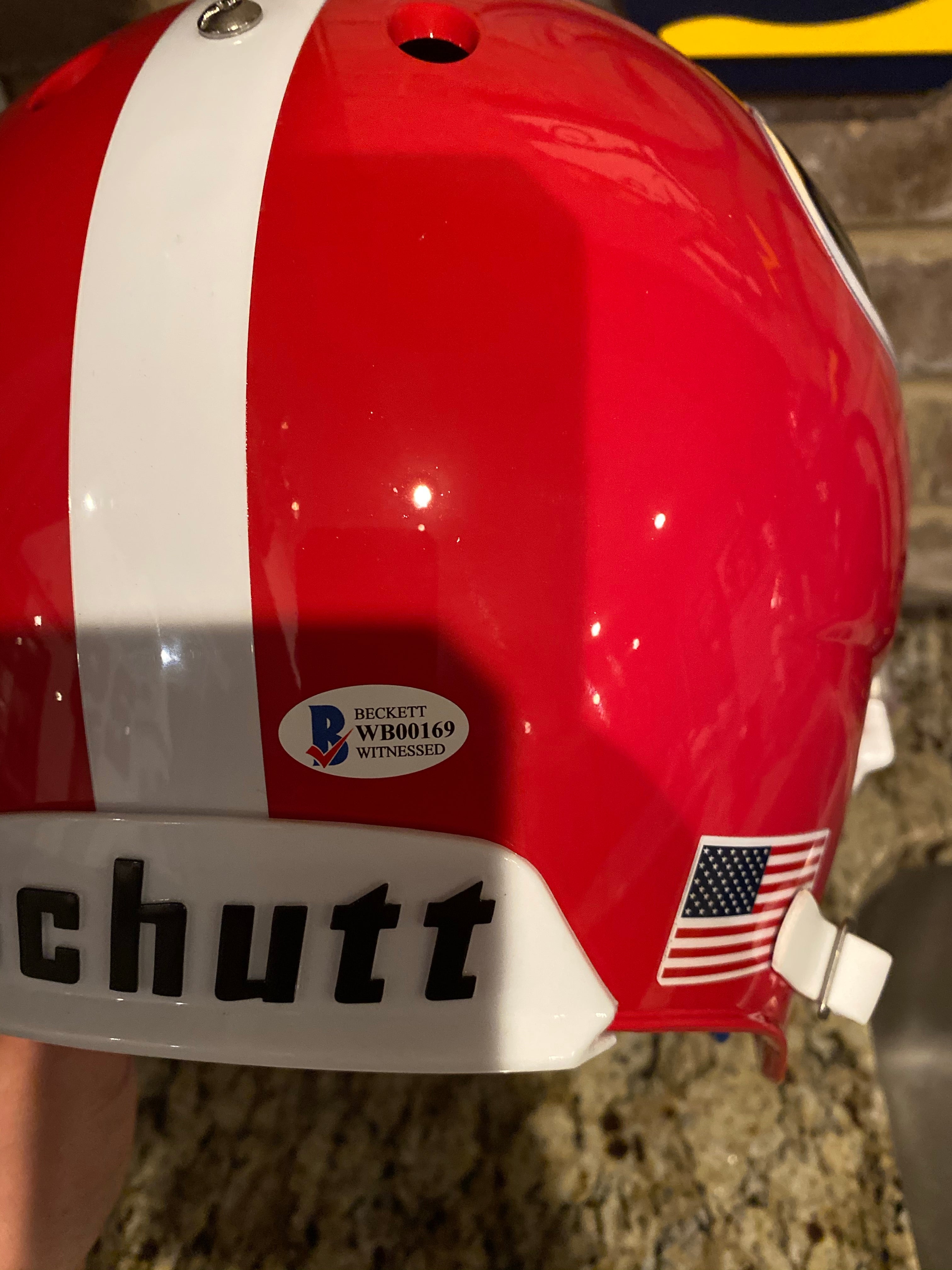 Garrison Hearst Autographed Georgia Bulldogs Mini Helmet - Signed Schutt NCAA Football Collectible - Perfect for Fans, Memorabilia Displays, and Sports Gifts