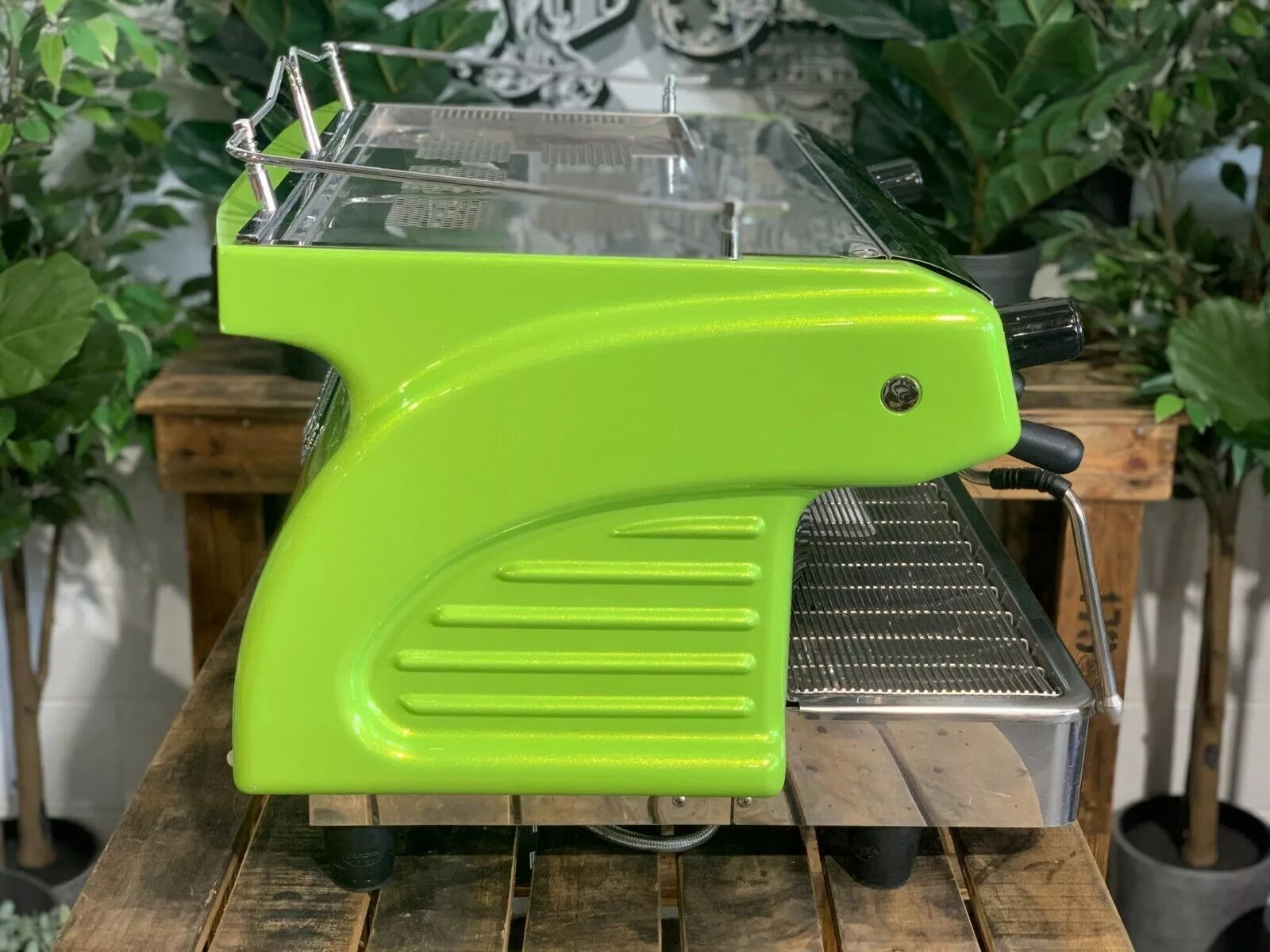 Expobar Ruggero 2 Group Commercial Espresso Machine - Green - Perfect for Cafes, Restaurants, and Coffee Shops