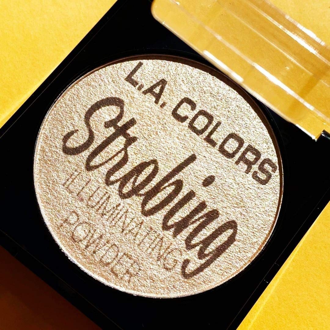 L.A. COLORS Strobing Highlighter Powder - Champagne CSP256 - Illuminating Face Makeup for Glowing Skin | Perfect for Contouring, Highlighting & Evening Makeup Looks