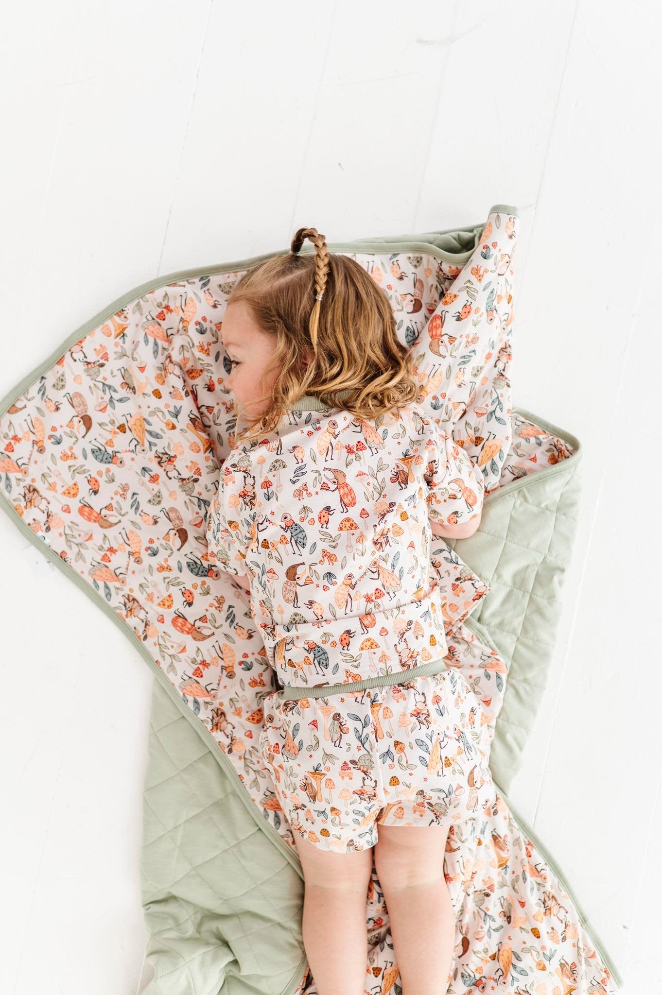 Bug Bash Quilted Oversized Blanket - Ultra Soft Large Throw Blanket for Couch, Bed & Outdoor Use - Cozy Home Decor Gift