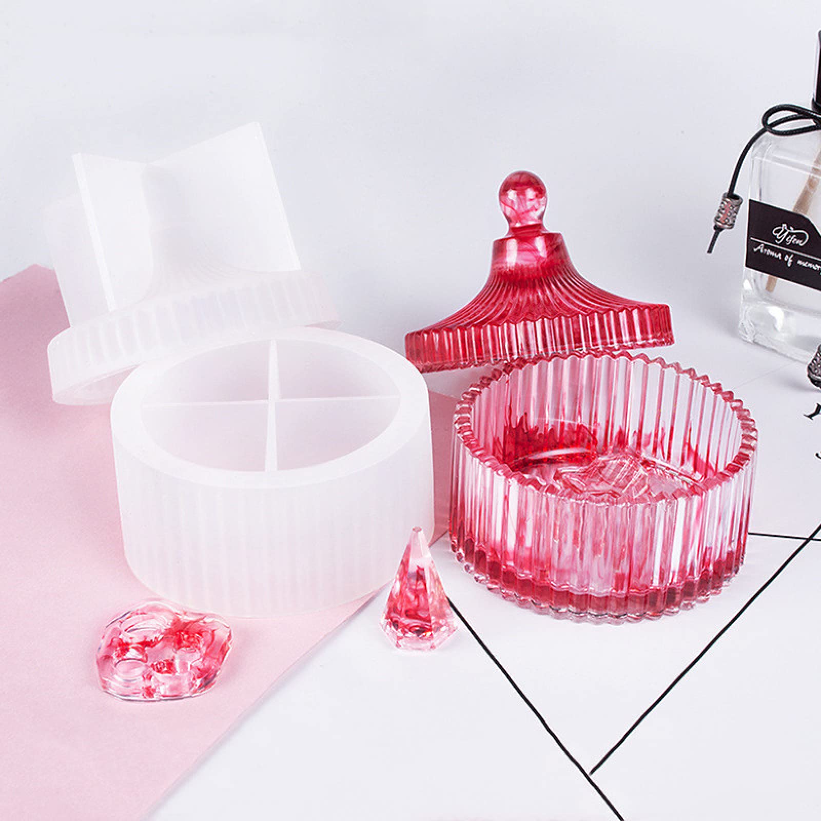DIY Crystal Epoxy Resin Jewelry Storage Box Silicone Mold - Round Stripe Design for Handmade Bracelets, Rings & Earrings - Perfect for Crafting, Gift Making & Home Organization