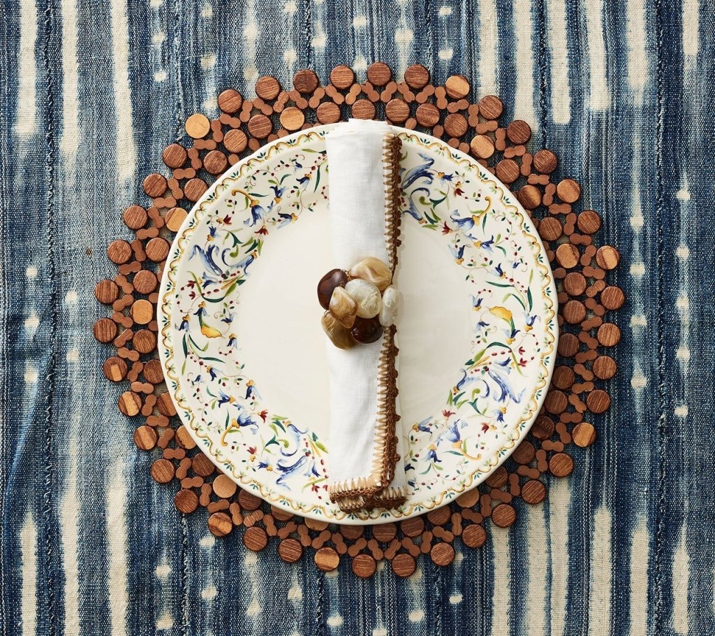 Eco-Friendly Round Bamboo Placemats Set of 6 - Natural & Durable Table Mats for Dining, Kitchen, or Party Decor - Perfect for Home, Restaurant, and Outdoor Use