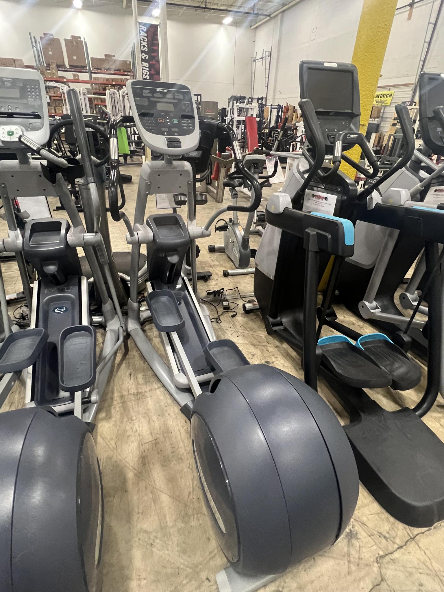 Precor EFX 833 Elliptical Crosstrainer with P30 Console - Refurbished Home Gym Equipment for Cardio & Full-Body Workout