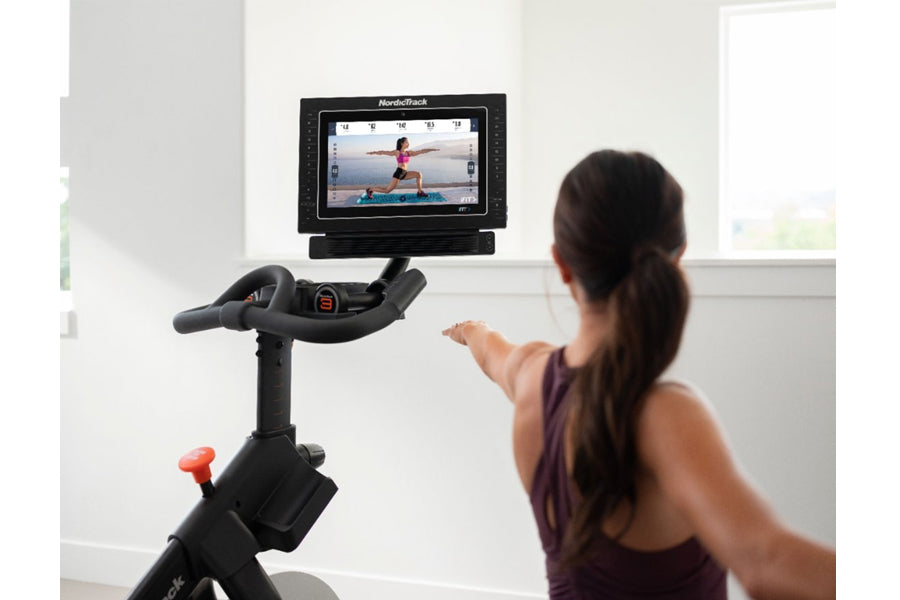 NordicTrack S15i Commercial Studio Cycle - Indoor Exercise Bike for Home Gym, Cardio Workout & Fitness Training - Perfect for Spin Classes & Weight Loss