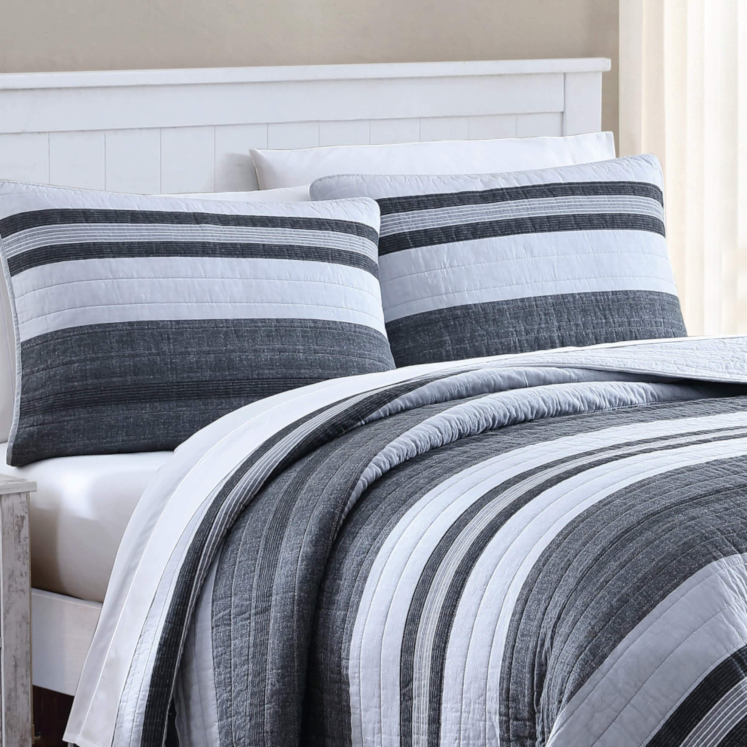 Nautica King Quilt Set - 100% Cotton Reversible Comforter | All-Season Bedding Set in Ardmoore Grey | Perfect for Master Bedroom, Guest Room & Luxury Hotels