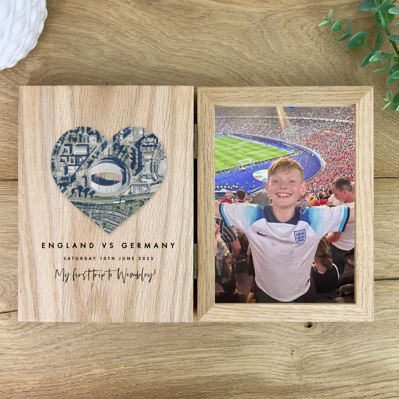 Personalized Heart Map Location Book Photo Frame - Custom Gift for Couples, Anniversaries, Weddings - Perfect for Home Decor & Romantic Keepsakes
