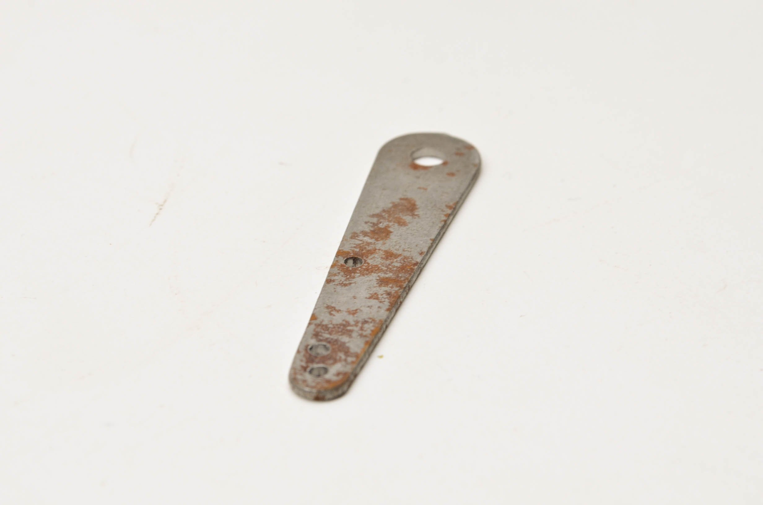 Genuine OEM Tecumseh 31357 Lever Replacement Part - Compatible with Lawn Mowers, Snow Blowers & Outdoor Power Equipment