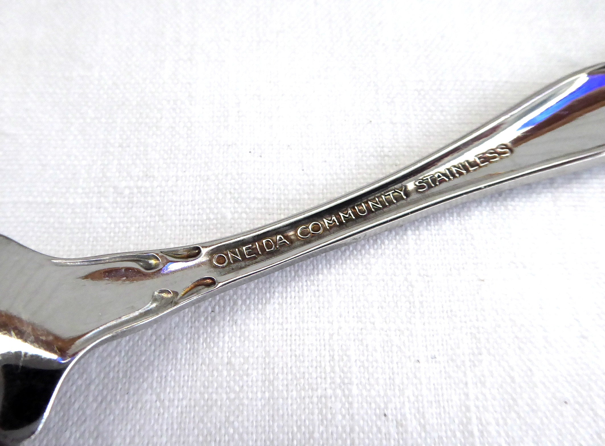 Vintage Oneida Community Chatelaine Stainless Steel Grapefruit Spoons - Set of 6 (1960s) - Perfect for Citrus Fruits, Desserts & Elegant Table Settings