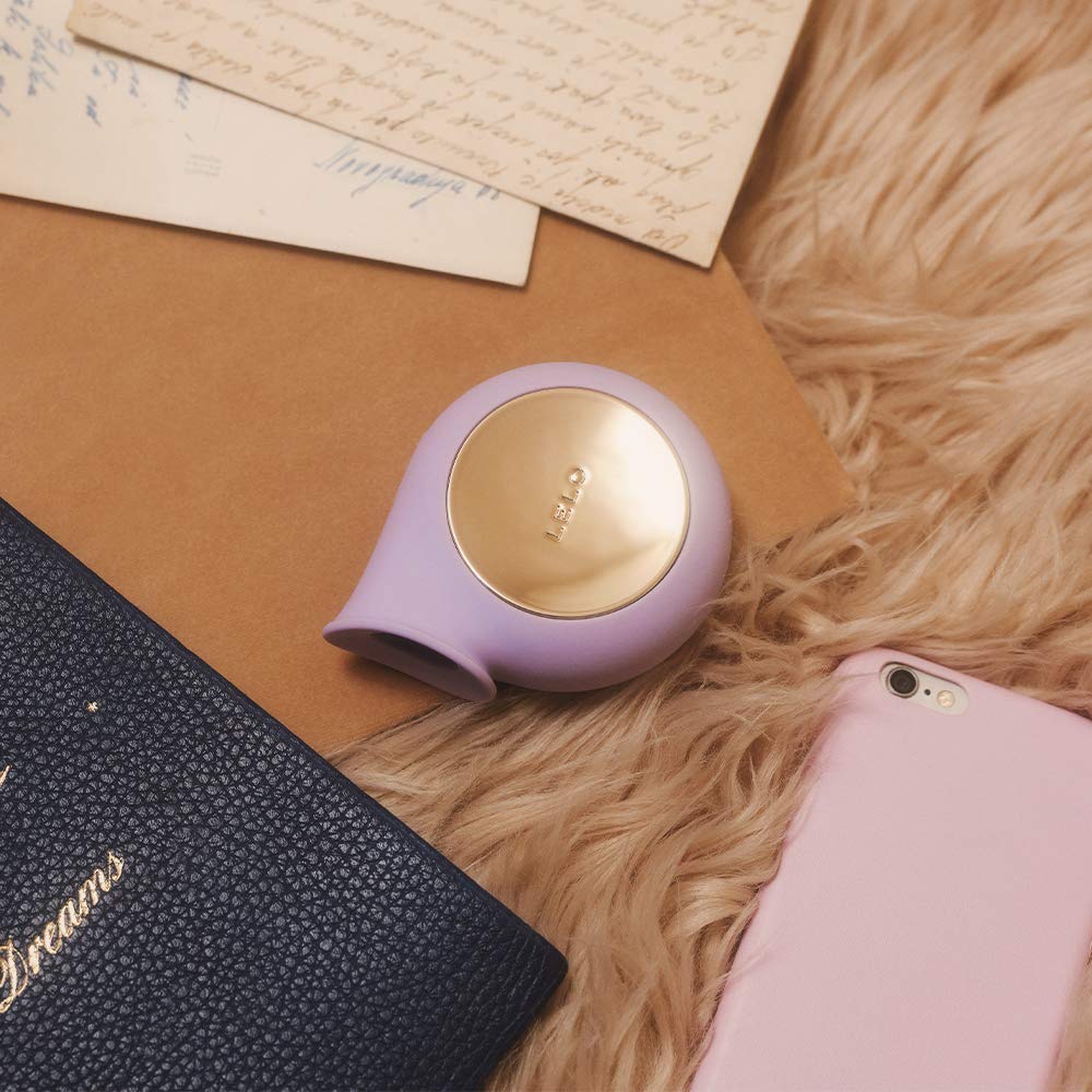 LELO SILA Sonic Clit Sucker - Waterproof Vibrator for Women, Rechargeable Adult Sex Toy with Gentle External Stimulation - Perfect for Solo Play & Couples Intimacy (Lilac)