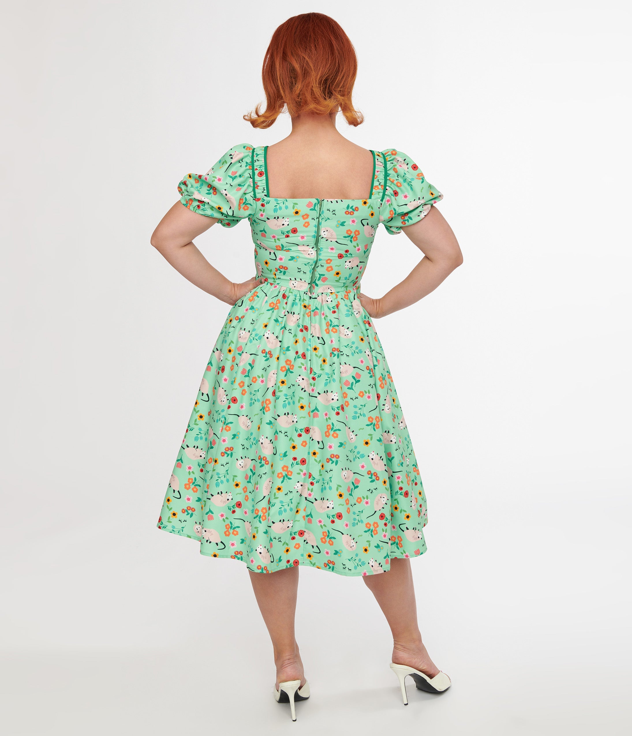 Vintage 1940s Green Possum Print Button Front Dress - Retro Floral Swing Dress for Women, Perfect for Tea Parties, Vintage Weddings & Historical Reenactments