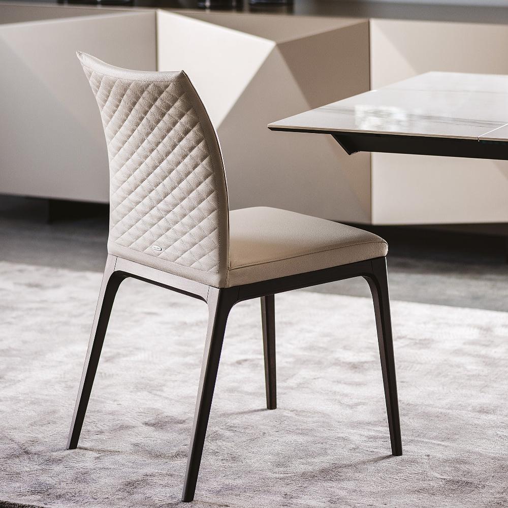 ARCADIA Couture Chair - Elegant and Comfortable Accent Chair for Living Room, Bedroom, or Office - Perfect for Home Decor and Relaxation