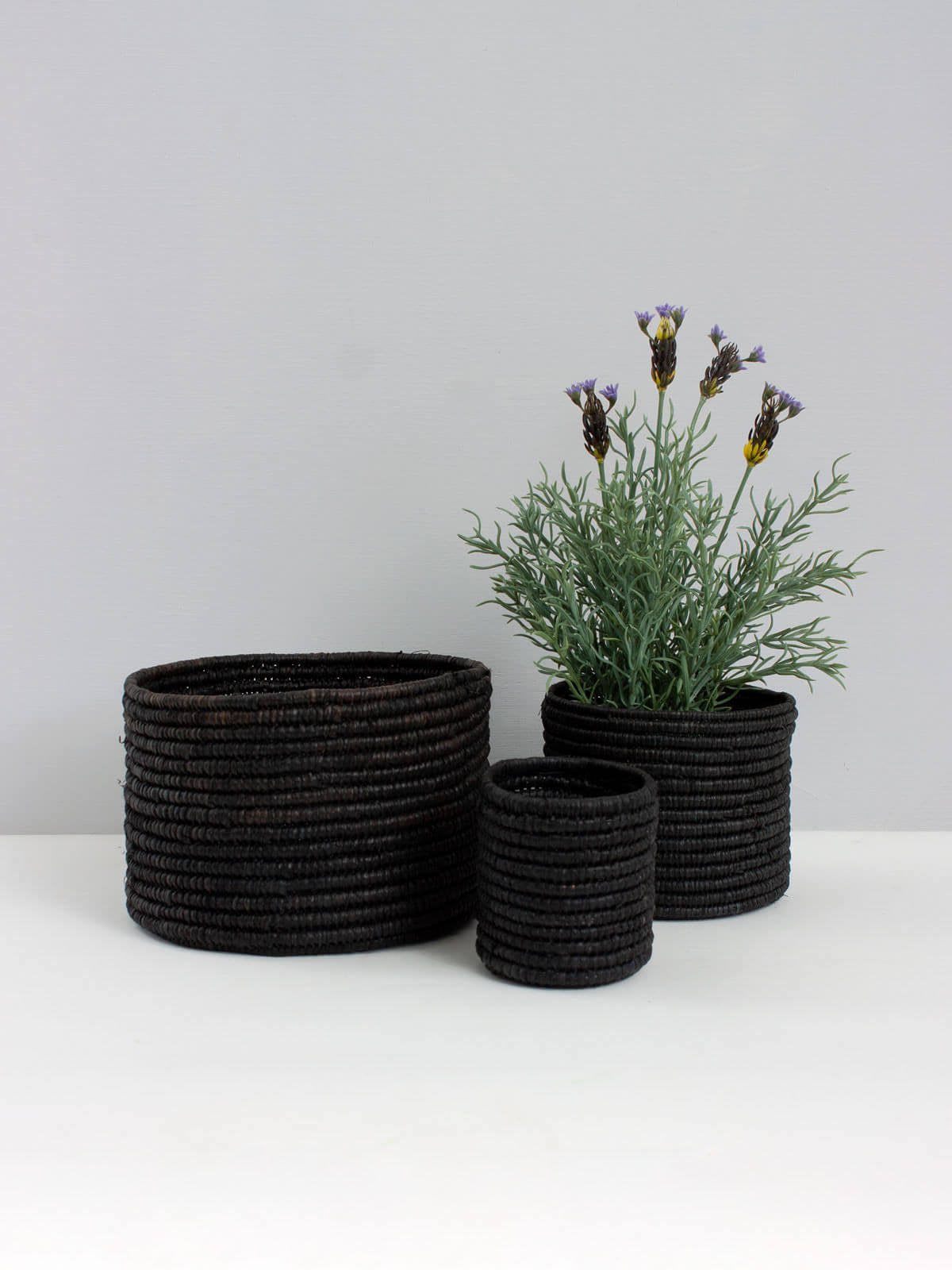 Stylish Black Raffia Storage Baskets - Handwoven Natural Fiber Organizers for Home & Office | Perfect for Blankets, Toys, Magazines & Closet Organization