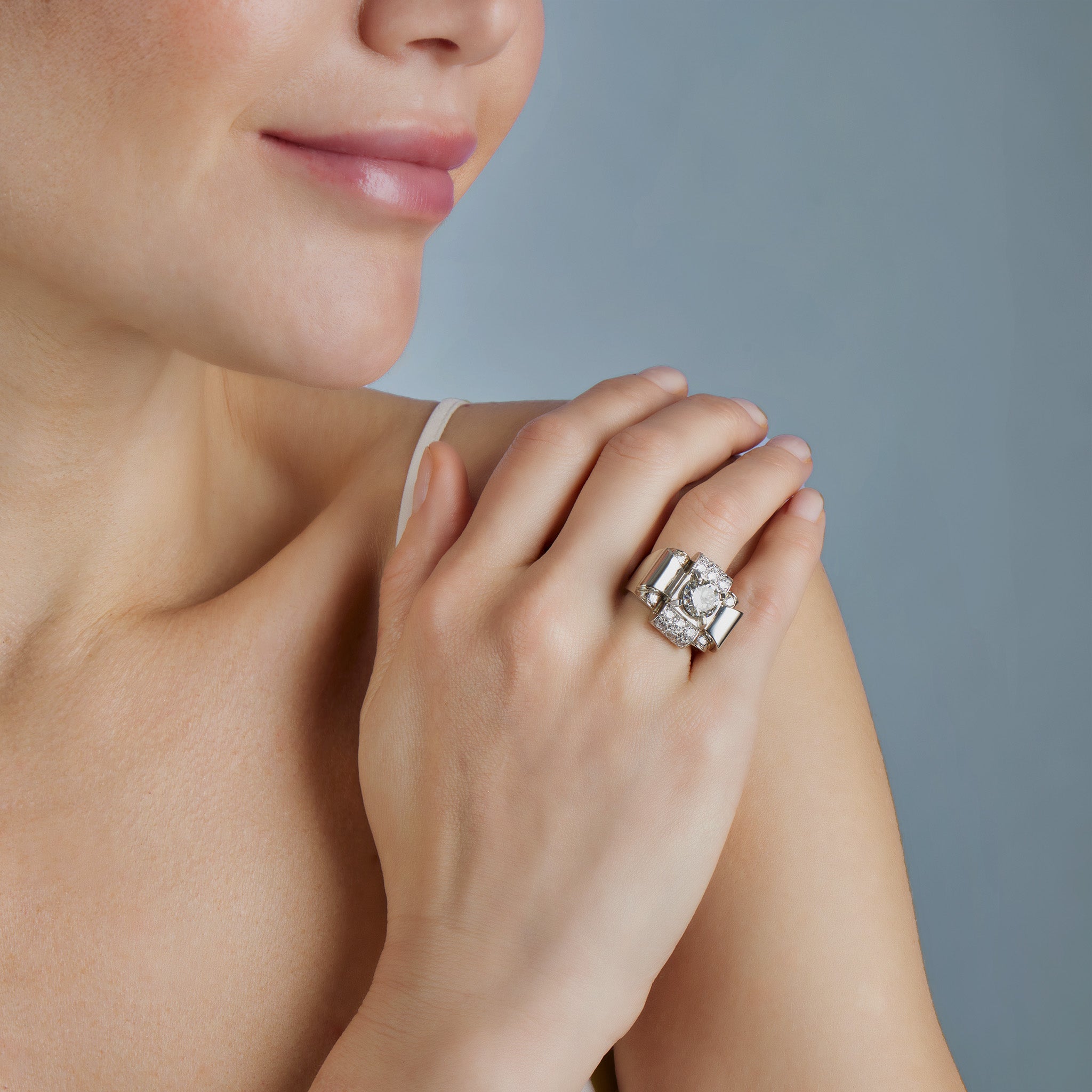 18K White Gold Diamond Ring - Vintage French Retro Style for Women, Perfect for Engagement, Wedding, Anniversary & Special Occasions