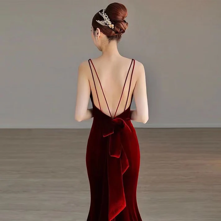 Elegant Mermaid Long Burgundy Prom Dress for Women - Formal Evening Gown J3839 | Perfect for Homecoming, Prom Night, Wedding Guest & Special Occasions