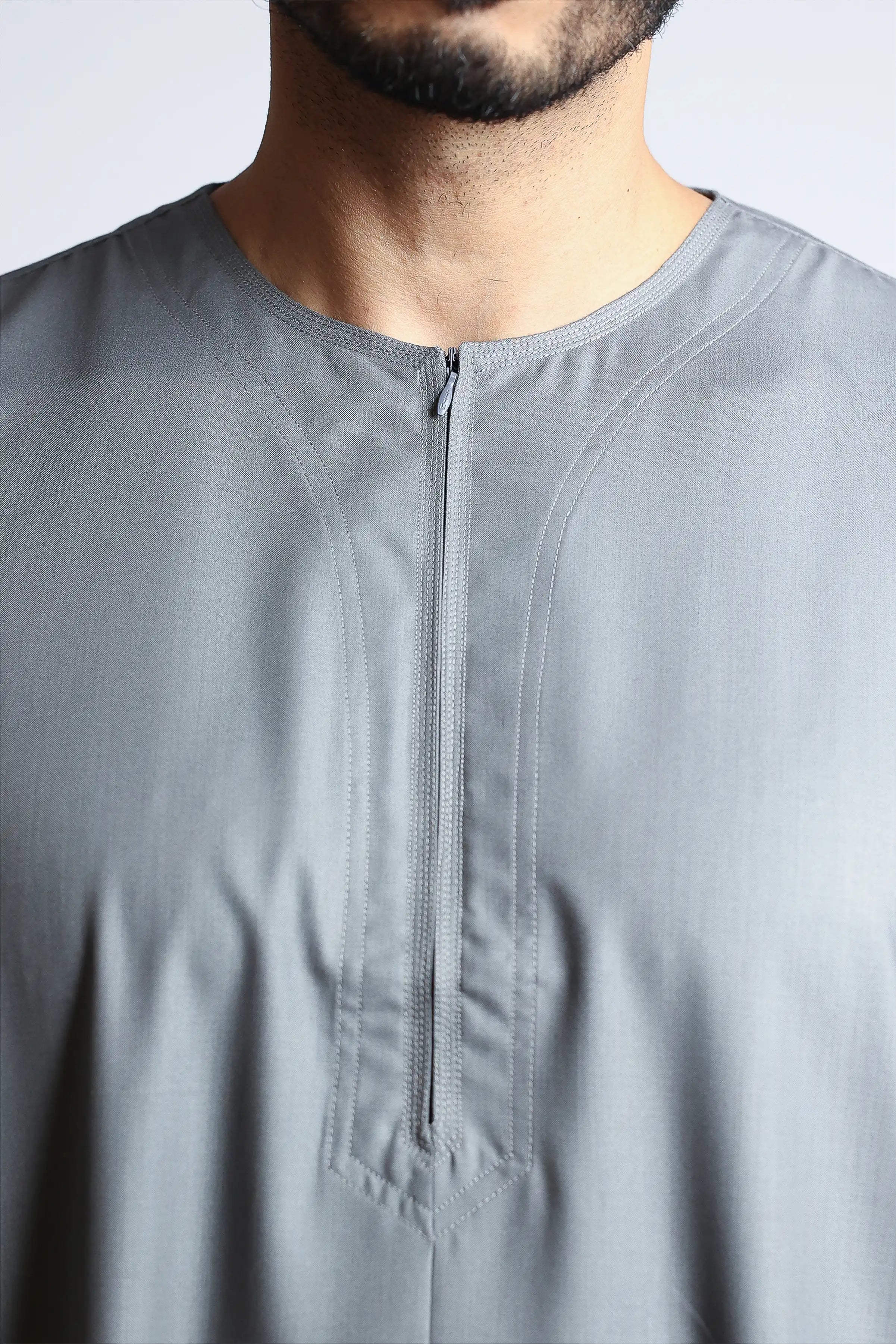 J152 Thunderstorm Grey Half Sleeve T-Shirt for Men - Comfortable Casual Tee for Outdoor Activities and Everyday Wear